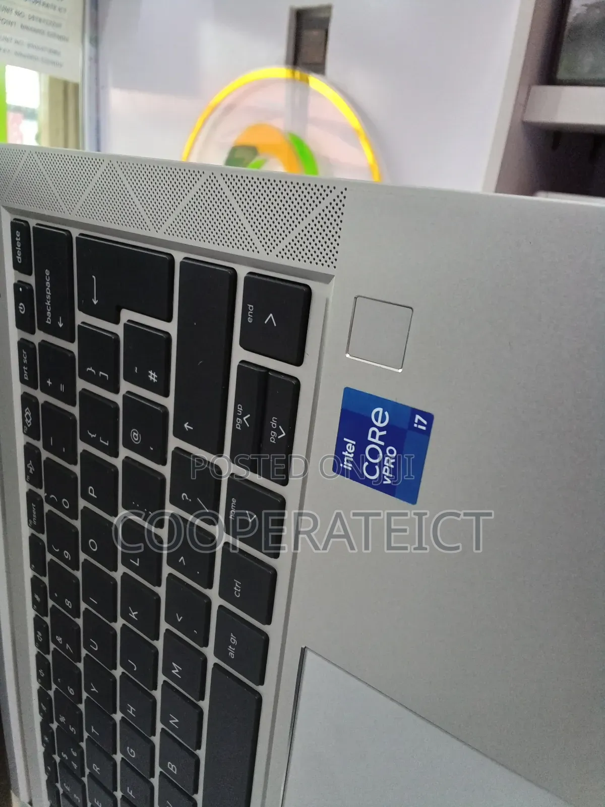 Laptop HP EliteBook 830 G8 16GB Intel Core i7 SSD 512GB