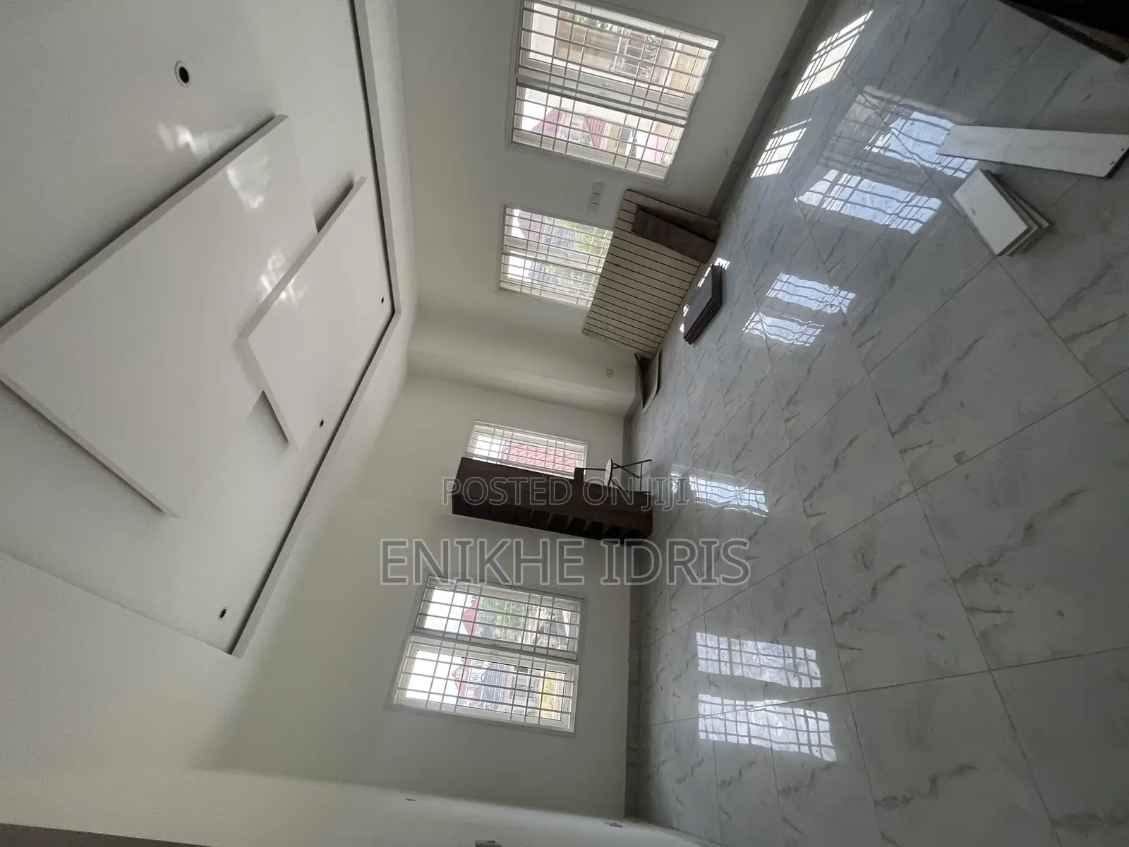 5bdrm Duplex in With 2 Bqs Monarch, Lugbe District for sale