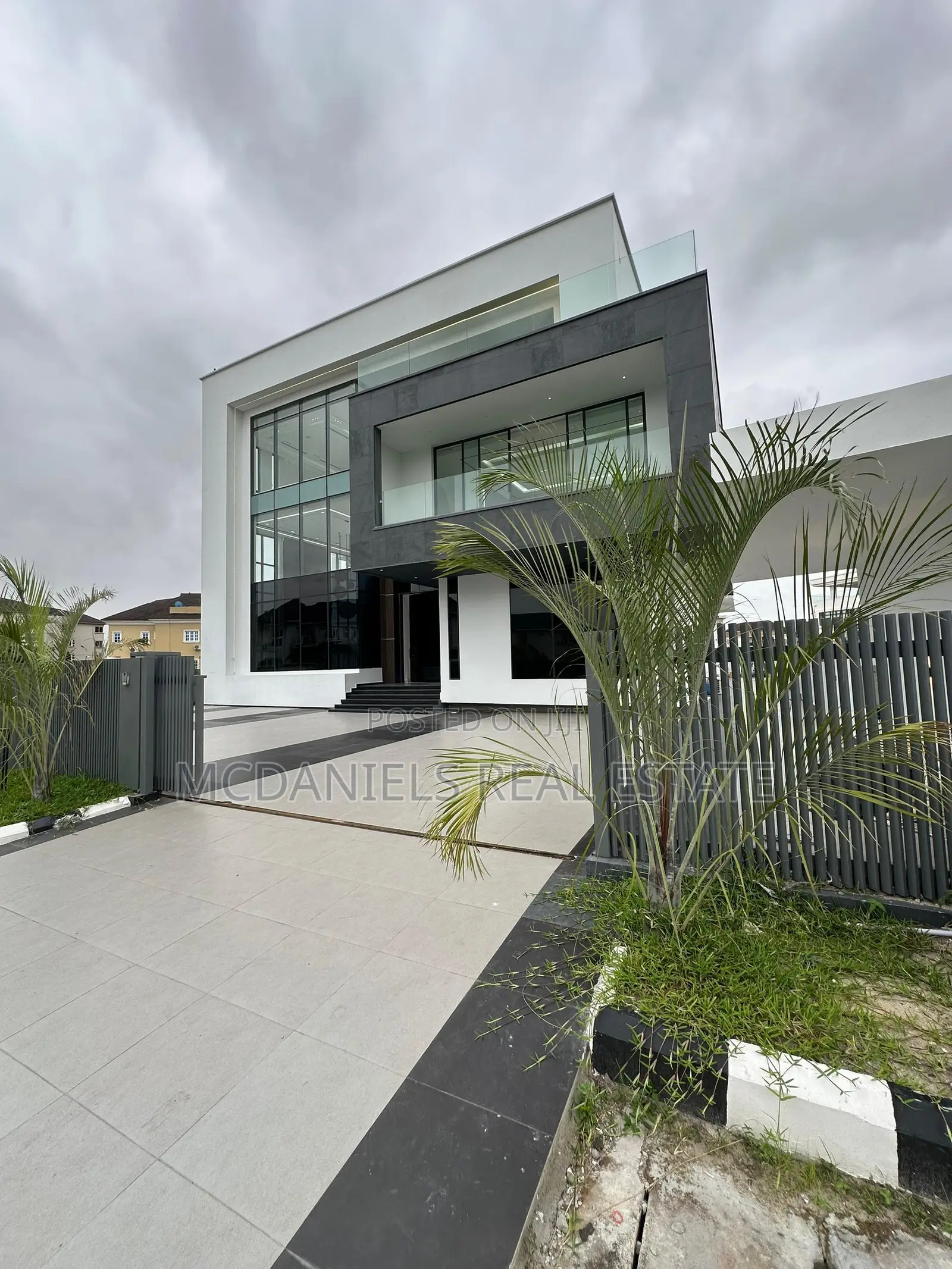 Furnished 5bdrm Duplex in Osapa london for sale