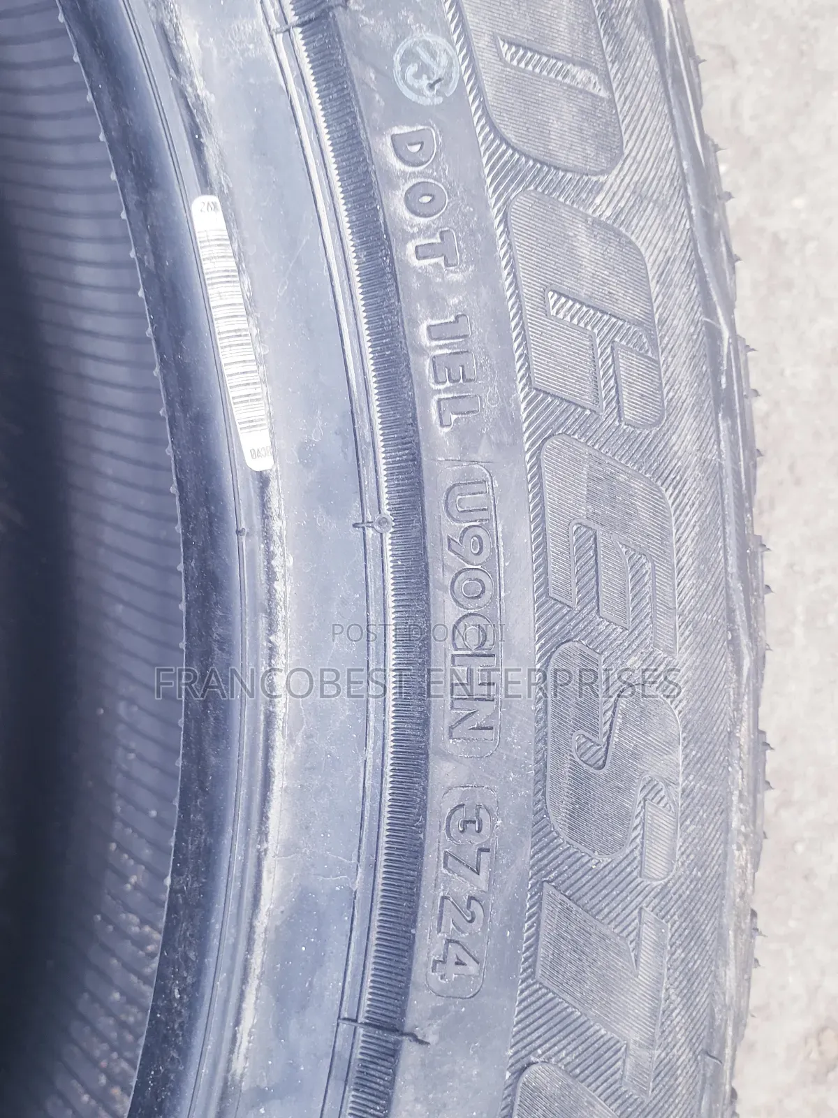 285/45r22 Bridgestone 110h Tyre