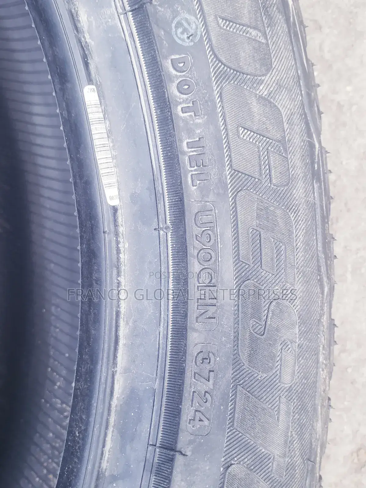 285/45r22 Bridgestone Tyre
