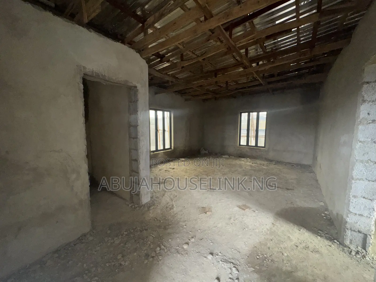 5bdrm Duplex in Guzape Main Abuja for sale
