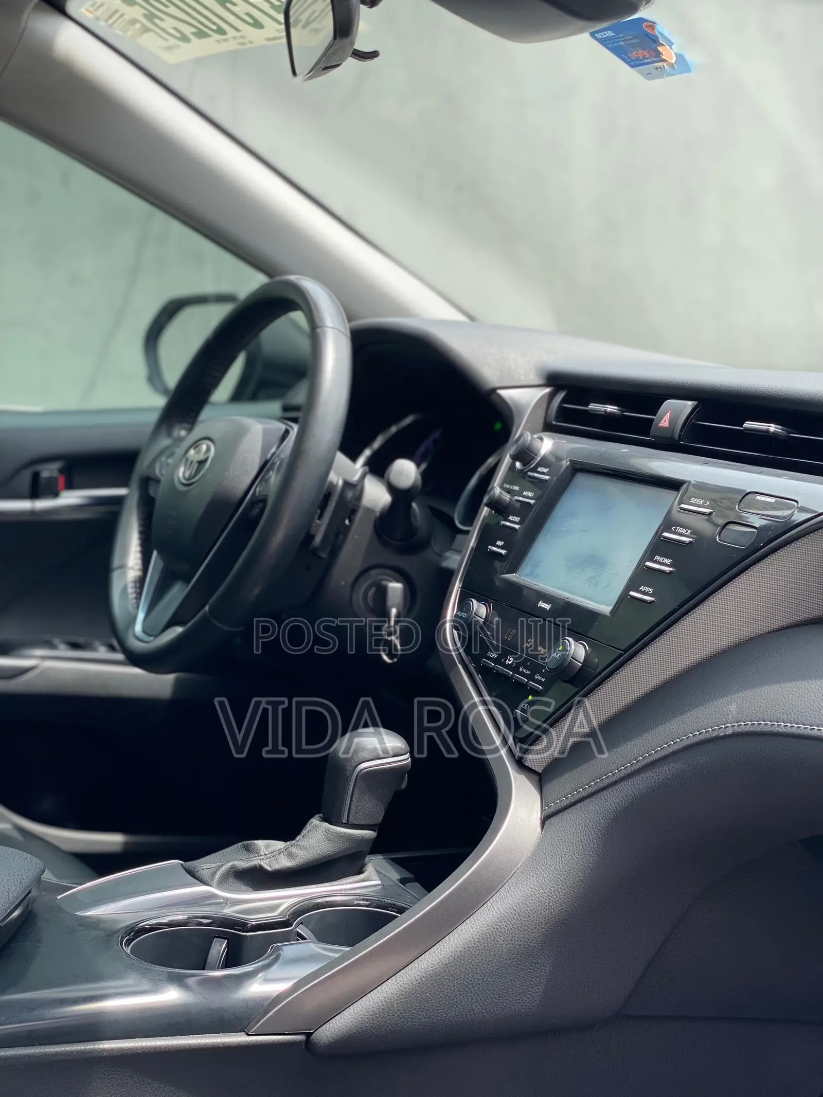 Toyota Camry SE FWD 2020 Black