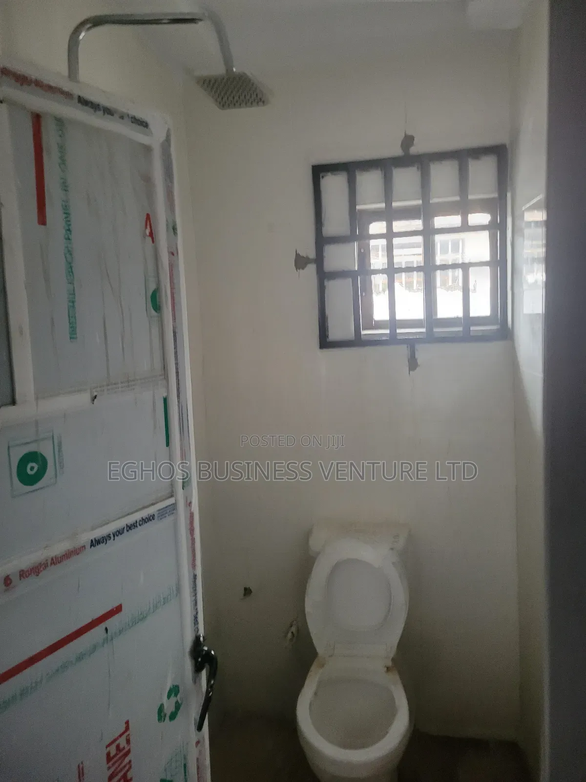 3bdrm Block of Flats in Aerodrome Close Off, Benin City for rent