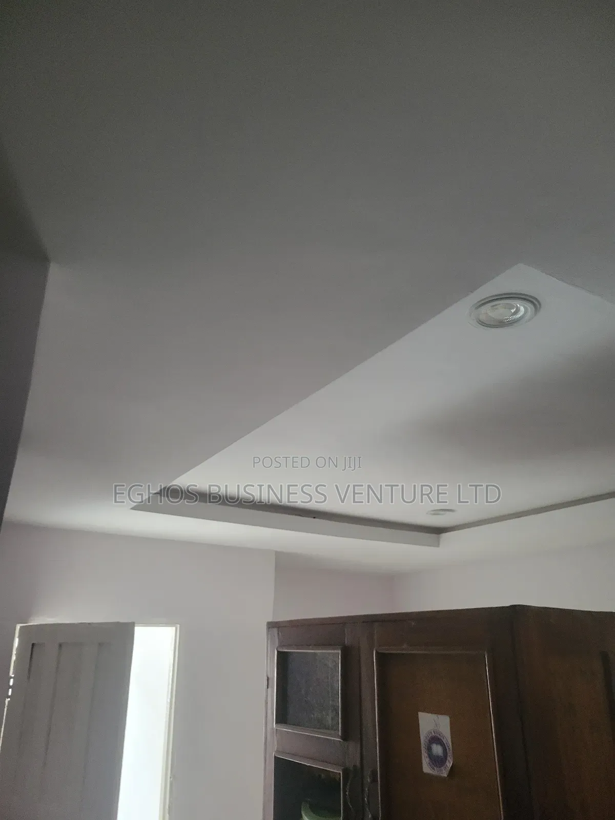 3bdrm Block of Flats in Aerodrome Close Off, Benin City for rent