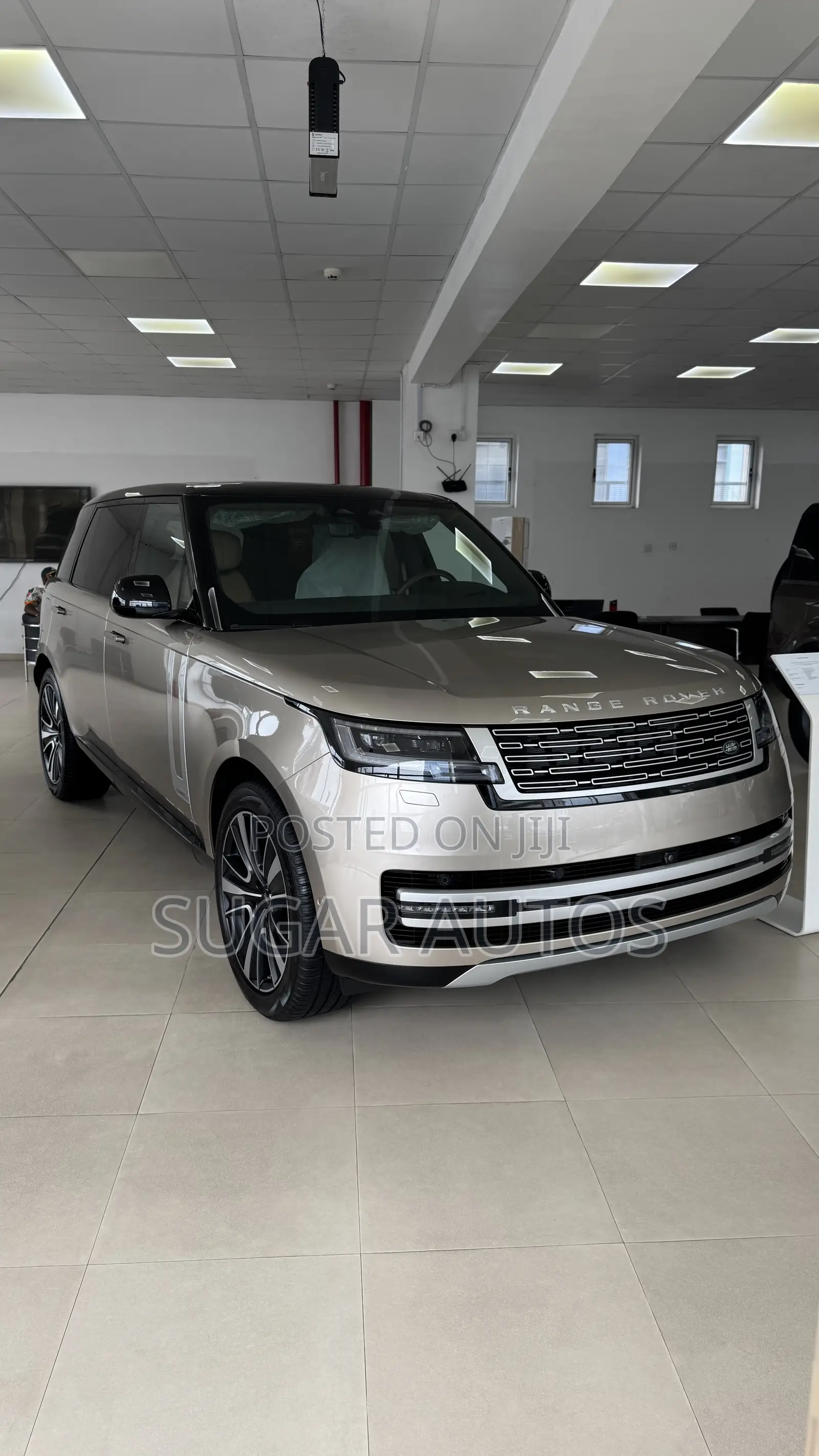 New Land Rover Range Rover 2025 Gold