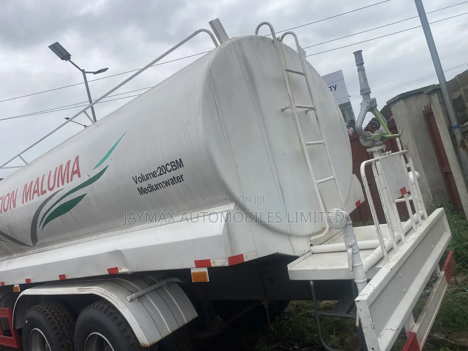 Howo 371 Water Tanker White