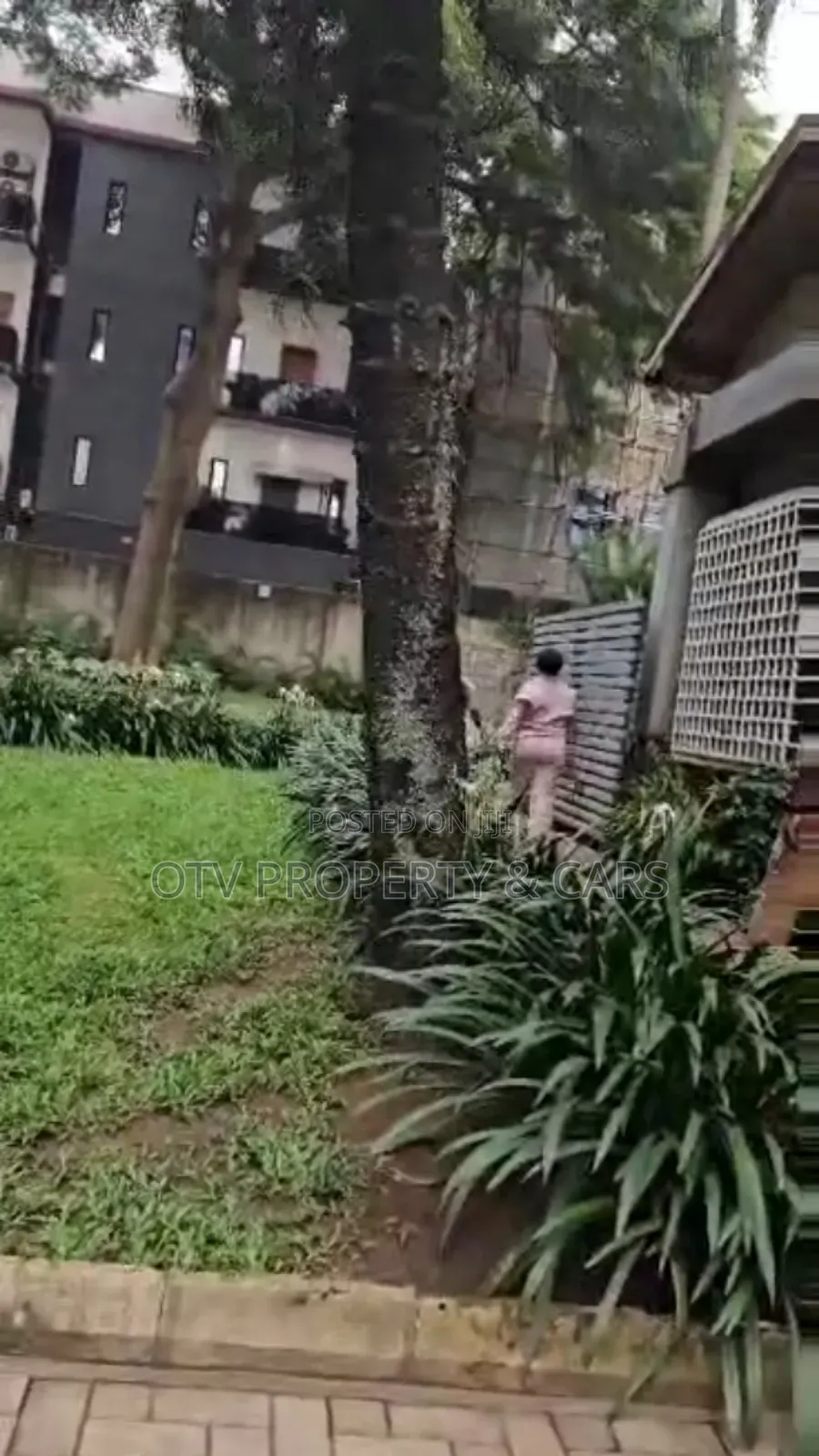 Furnished 4bdrm Bungalow on 2000sqm in Ikeja Gra for Sale