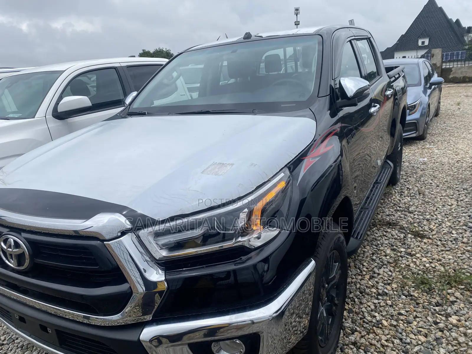 New Toyota Hilux 2024 Black