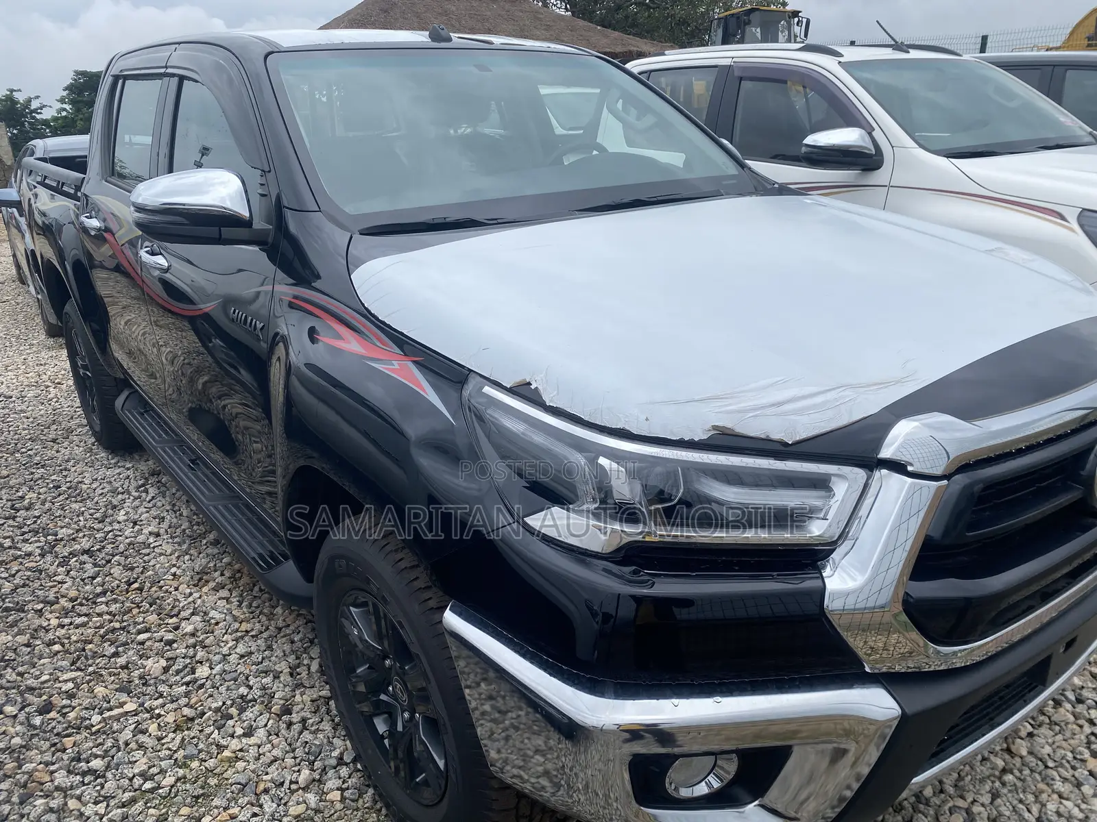 New Toyota Hilux 2024 Black