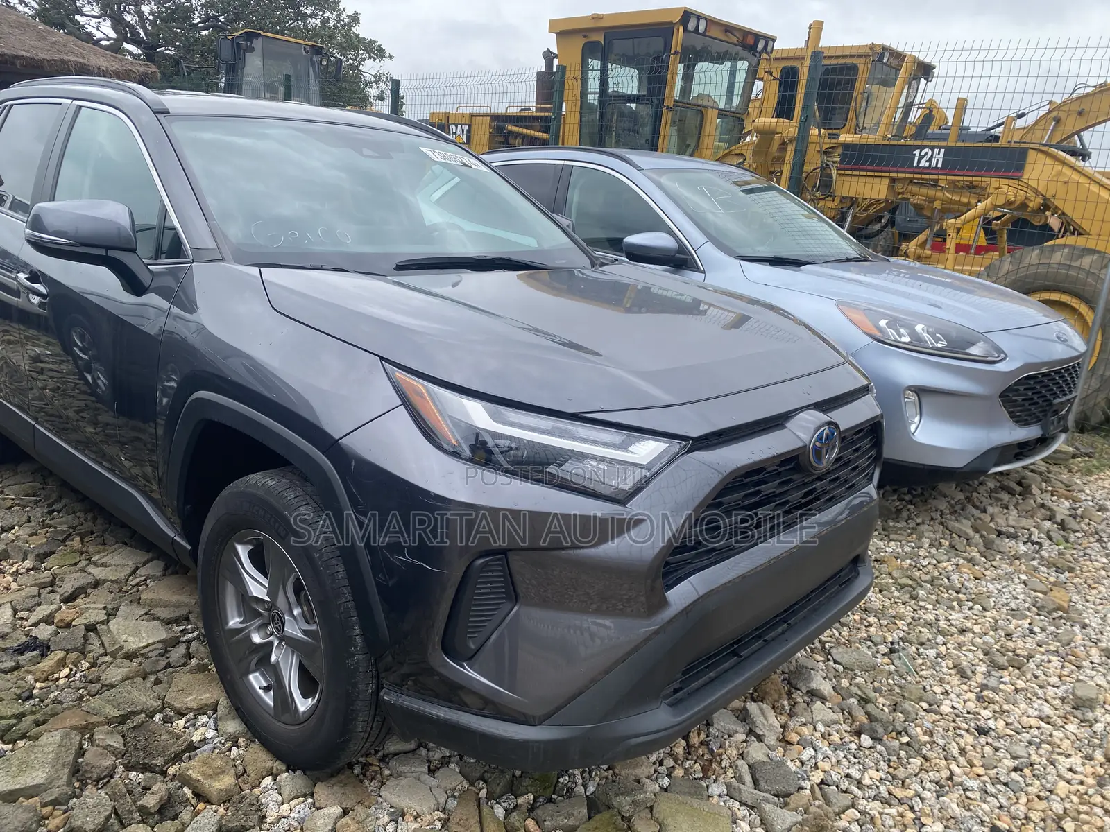 Toyota RAV4 XLE 2022 Gray