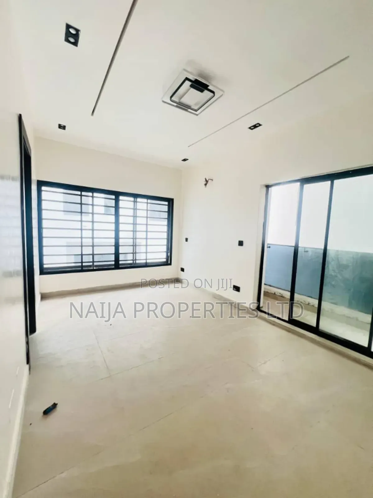 3bdrm Apartment in Ikeja Gra for sale