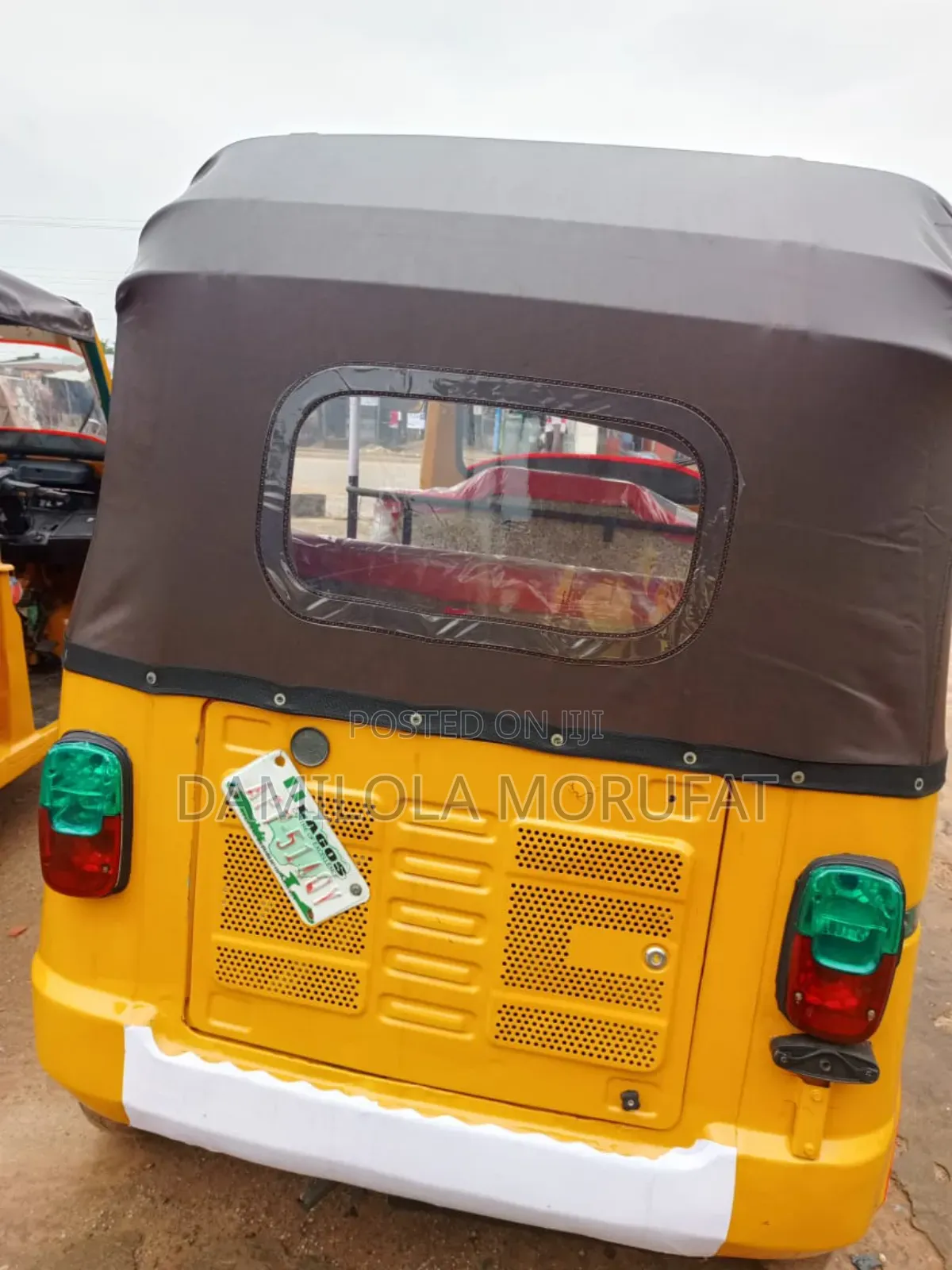 TVS Apache 160 4V 2023 Yellow