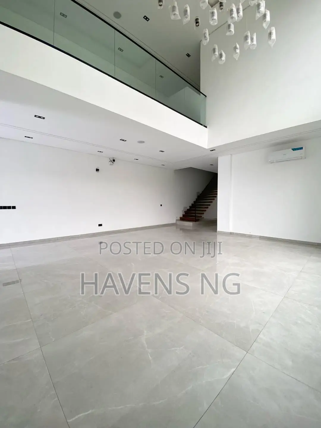 5bdrm Duplex in Ikate for sale