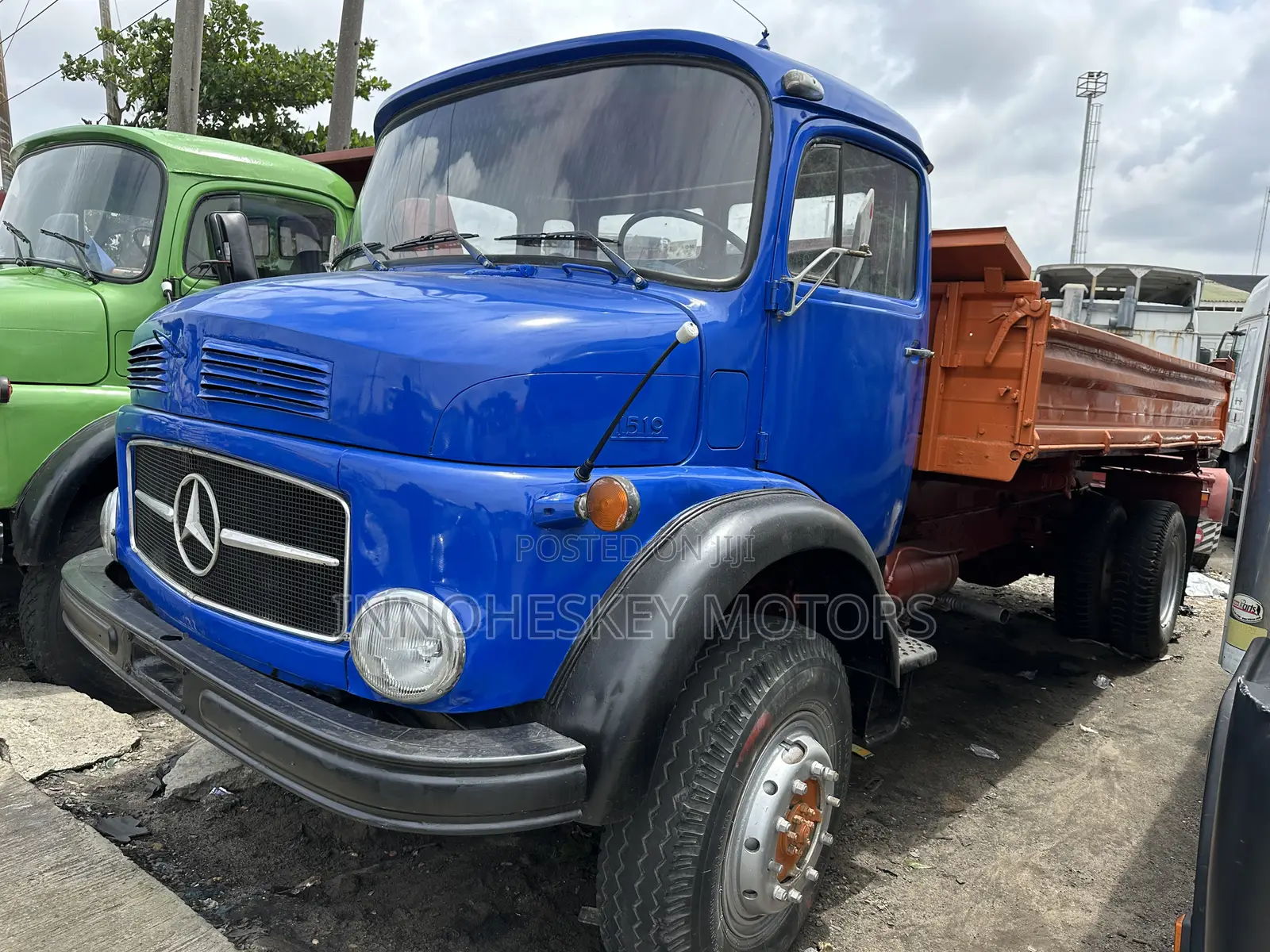 Mercedes Tipper