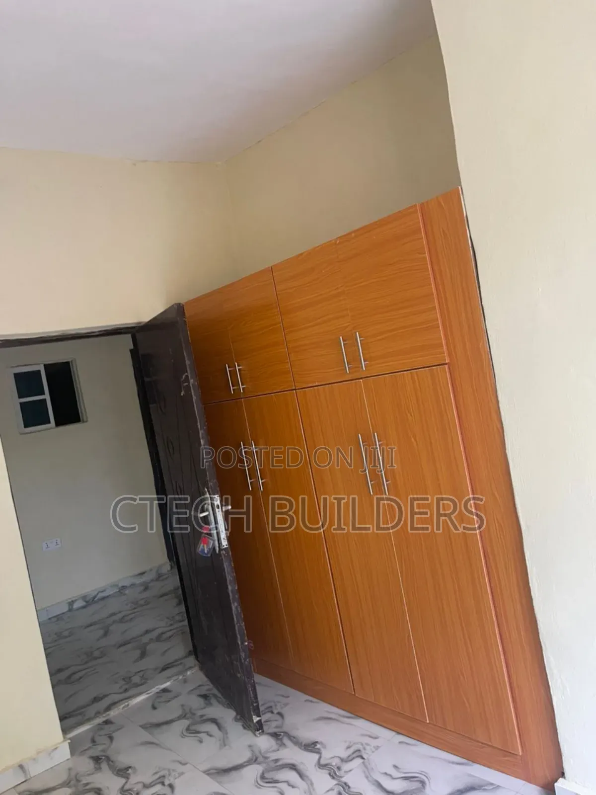 3bdrm Block of Flats in Benin City for rent