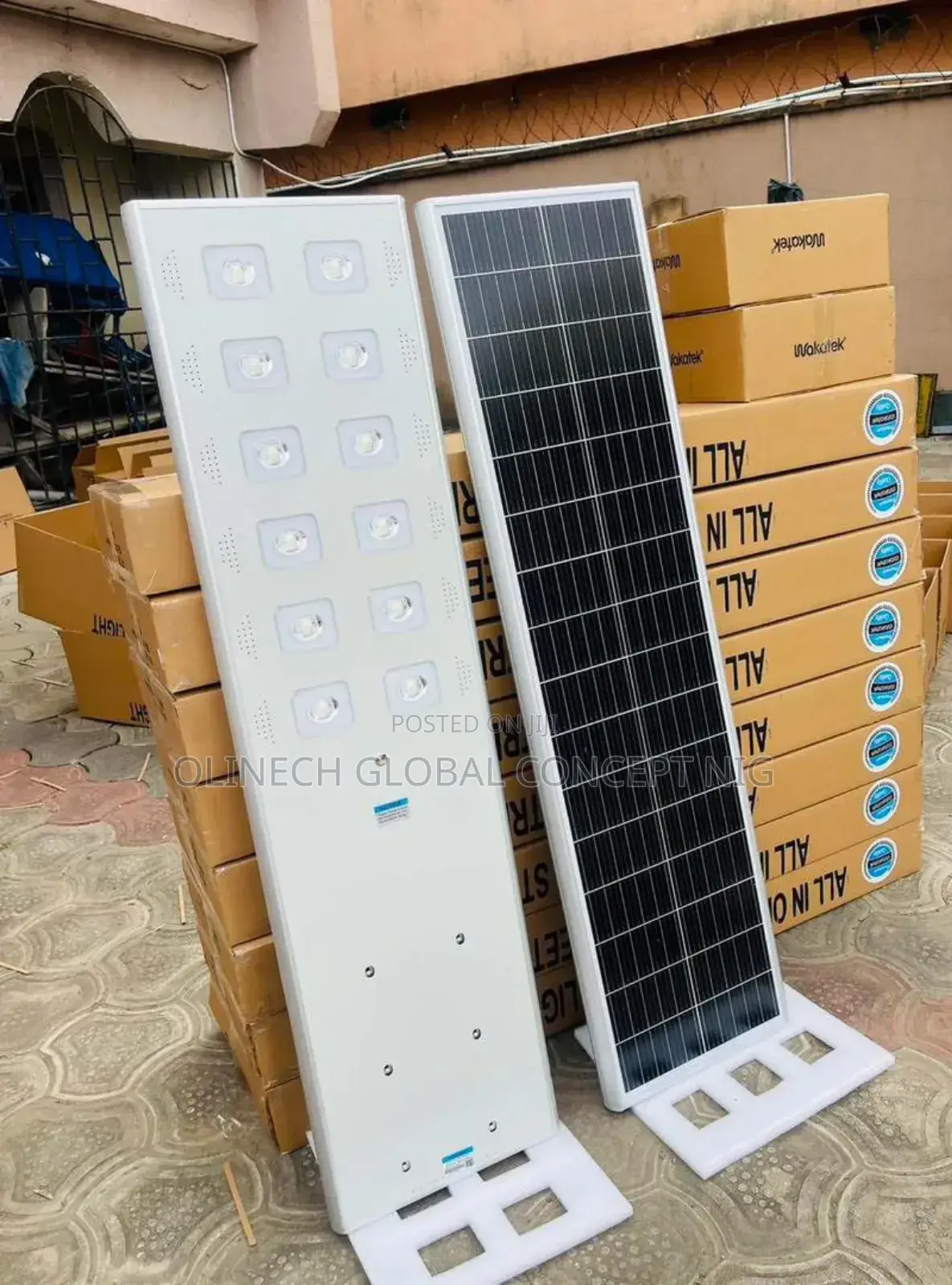 12 Eyes All In One Wakatec Solar Street Light
