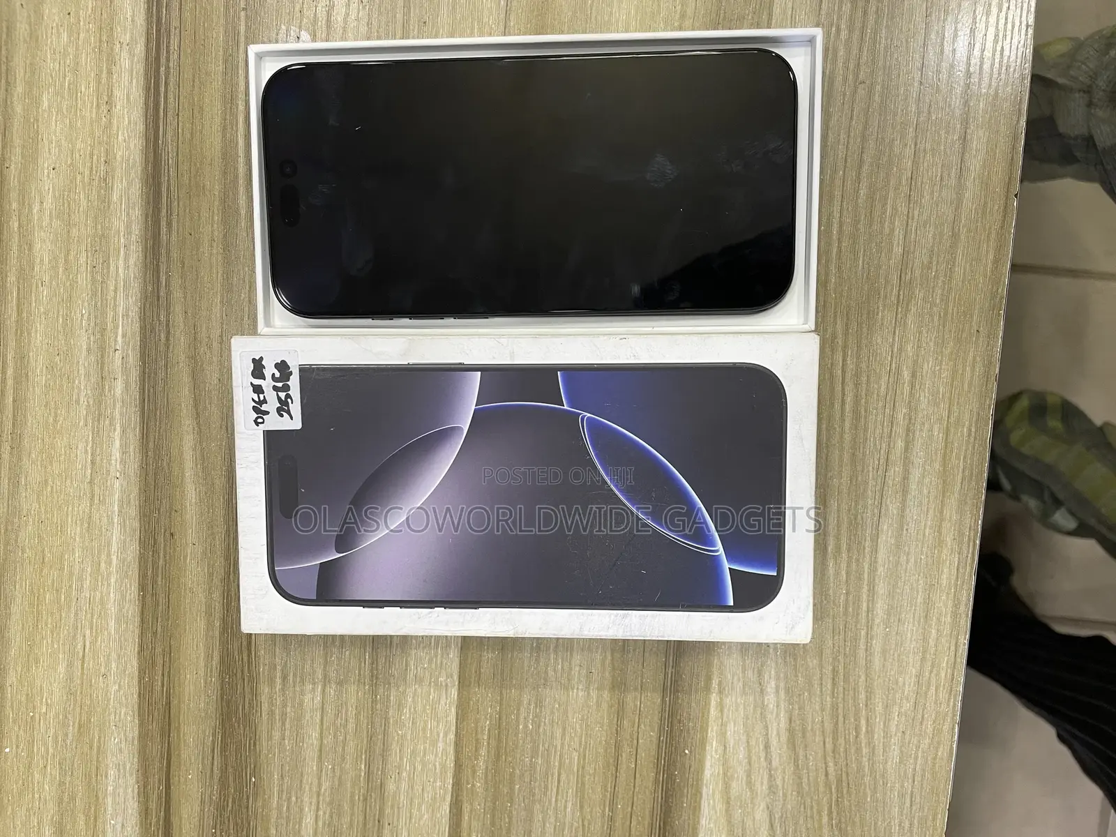 New Apple iPhone 16 Pro Max 256 GB Black