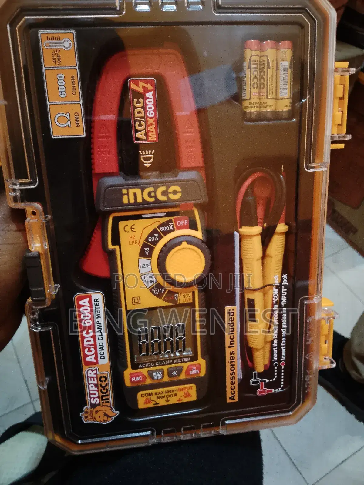 Digital Clamp Meter