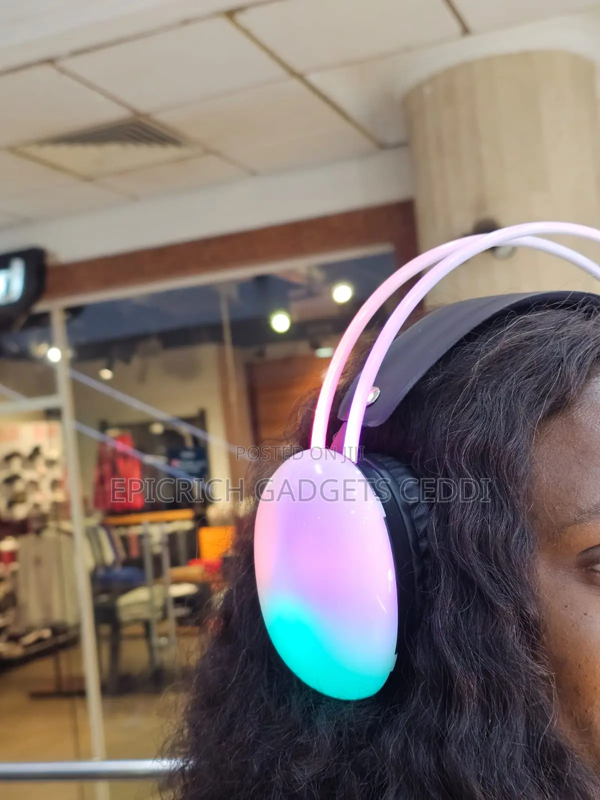 Bavin RGB Bh-32 Wireless Bluetooth Headphone