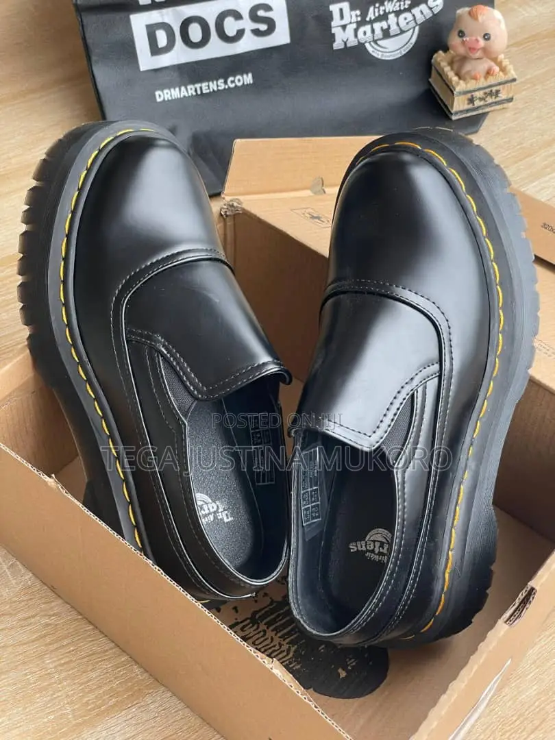 Latest Design Dr Martins Men's Flat Shoes