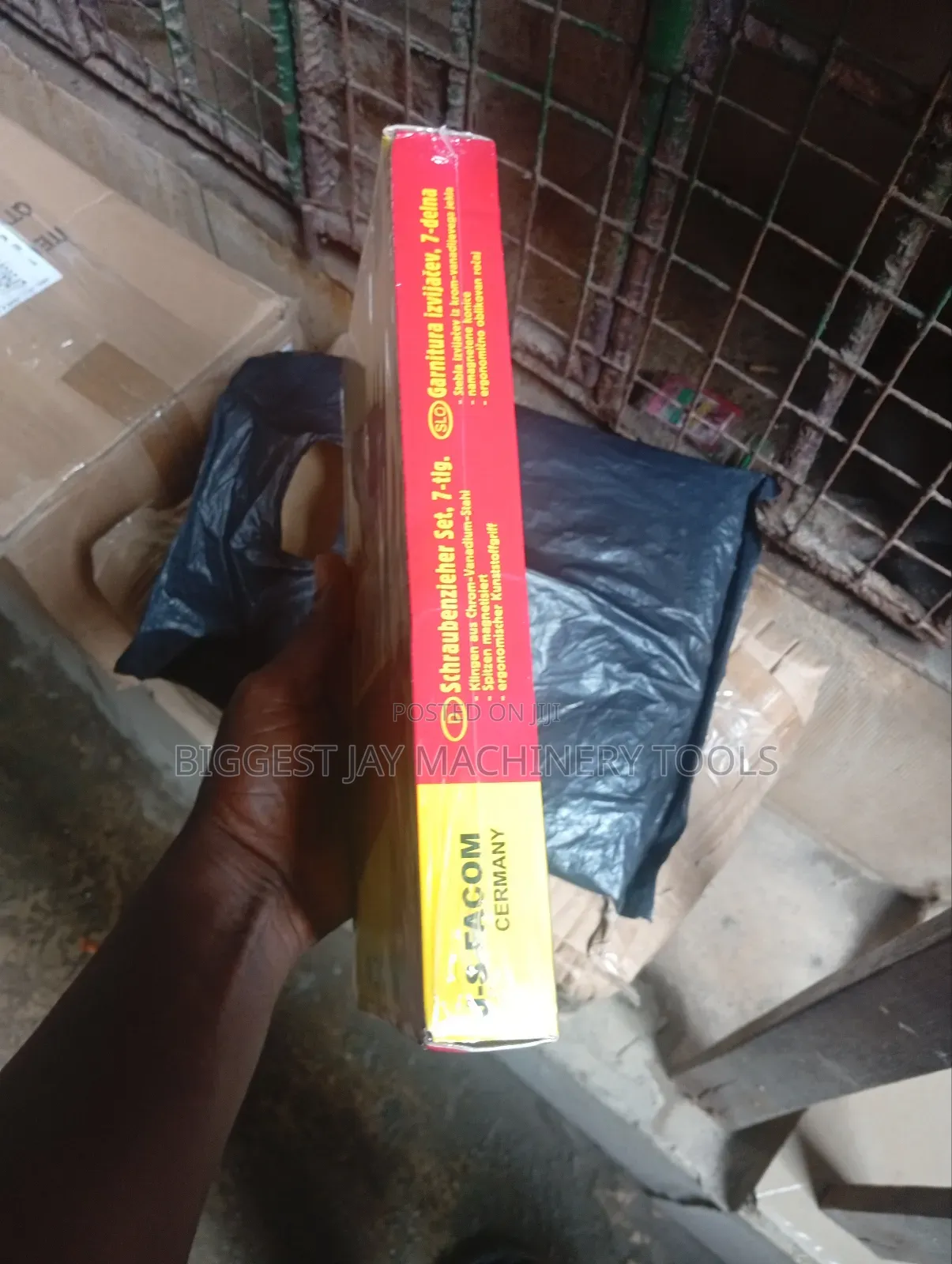 Set of Insulated Screwdriver