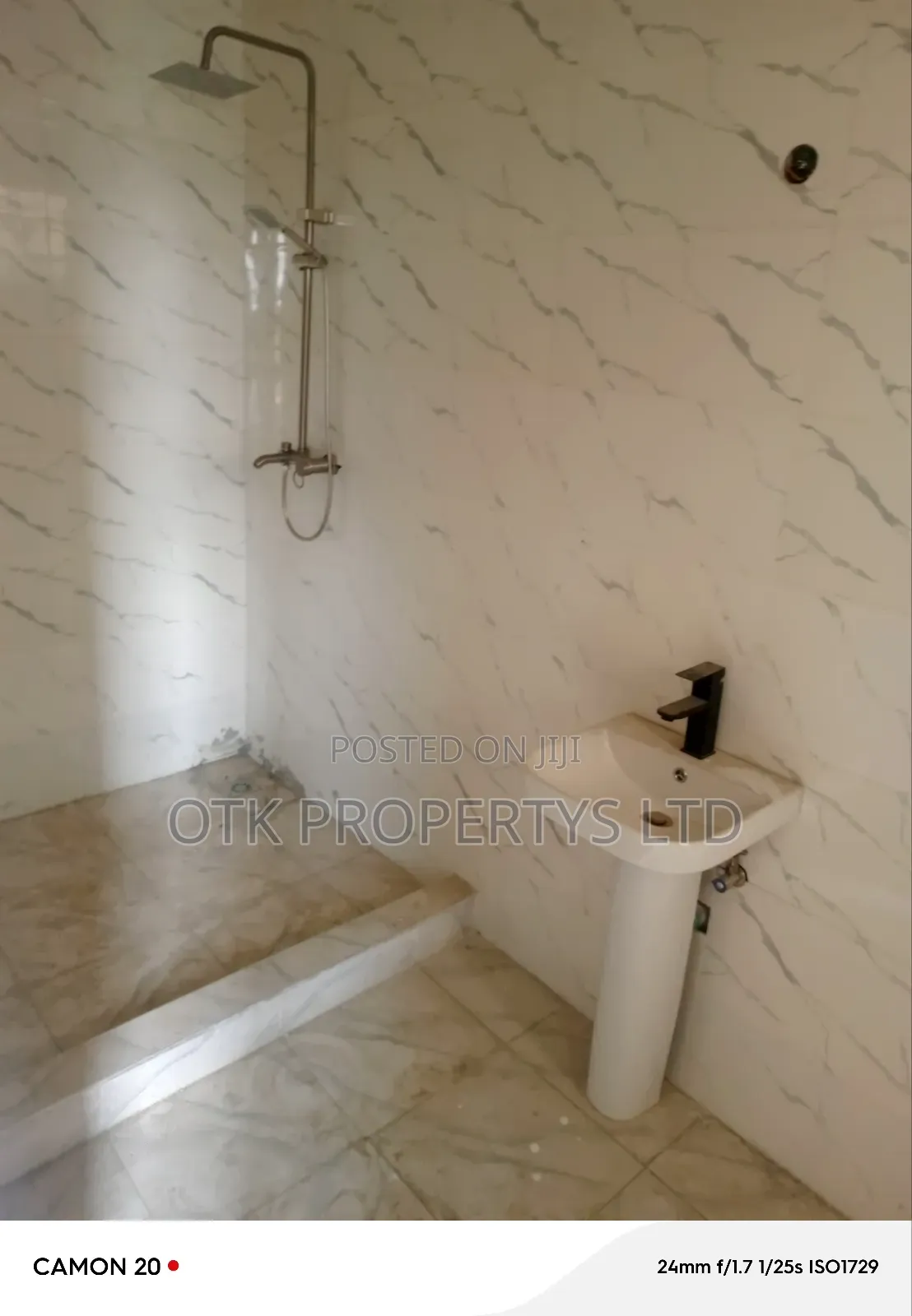 2bdrm Block of Flats in Fo1, Kubwa for rent