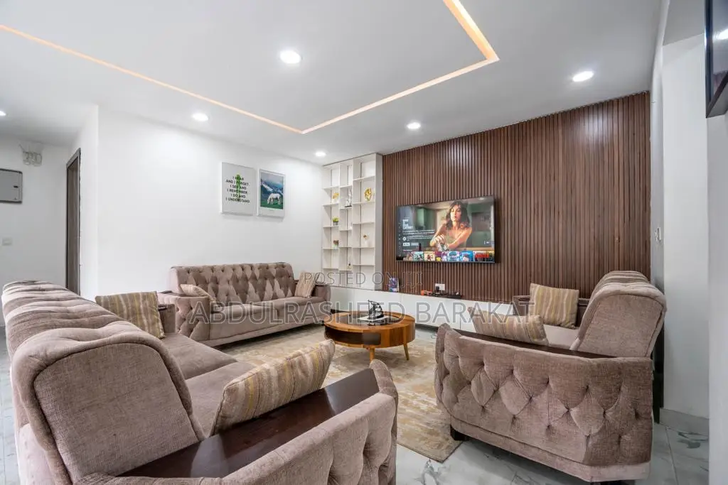 Luxury Two Bedroom With Pool Gym Snooker