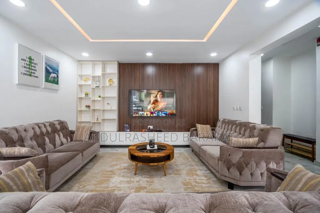 Luxury Two Bedroom With Pool Gym Snooker