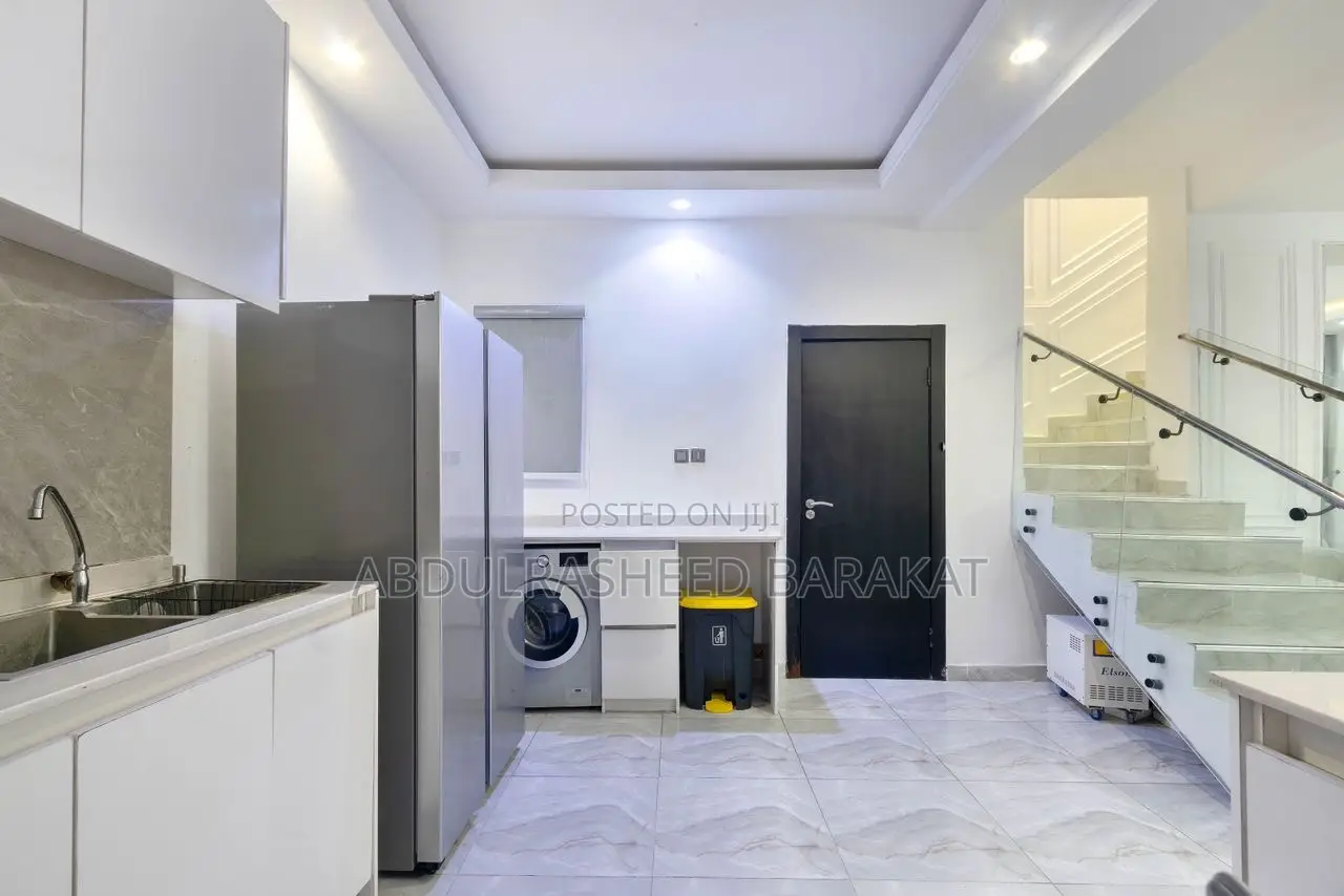 Luxury Three Bedroom Maisonette With Snooker Ps5