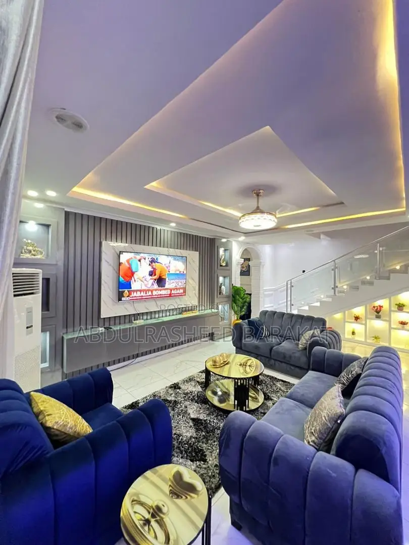 Luxury Five Bedroom Apartment With Pool Snooker Ps5 Snooker
