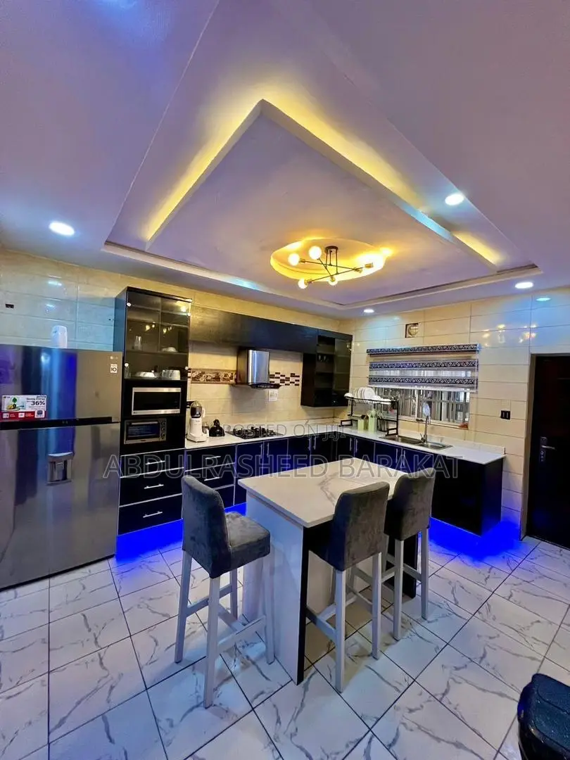 Luxury Five Bedroom Apartment With Pool Snooker Ps5 Snooker