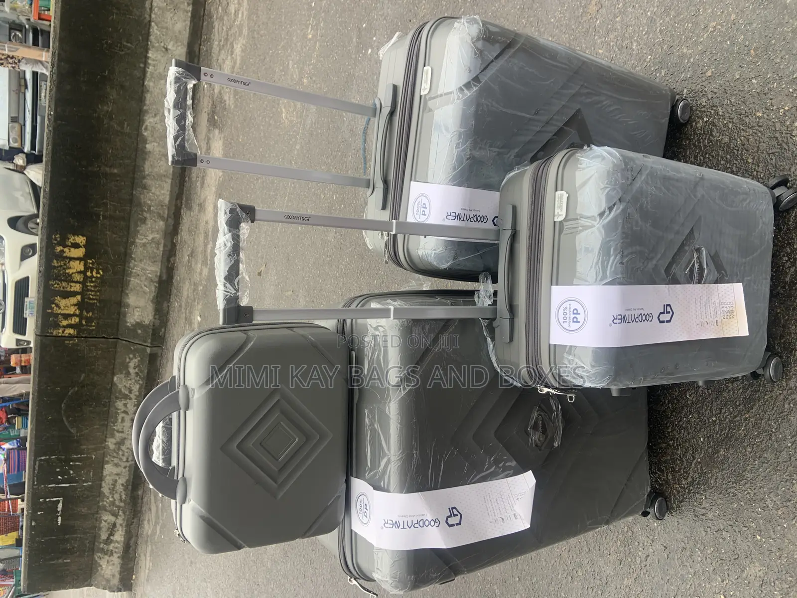 Complete Set of Unbreakable Luggage With Expansion Zip