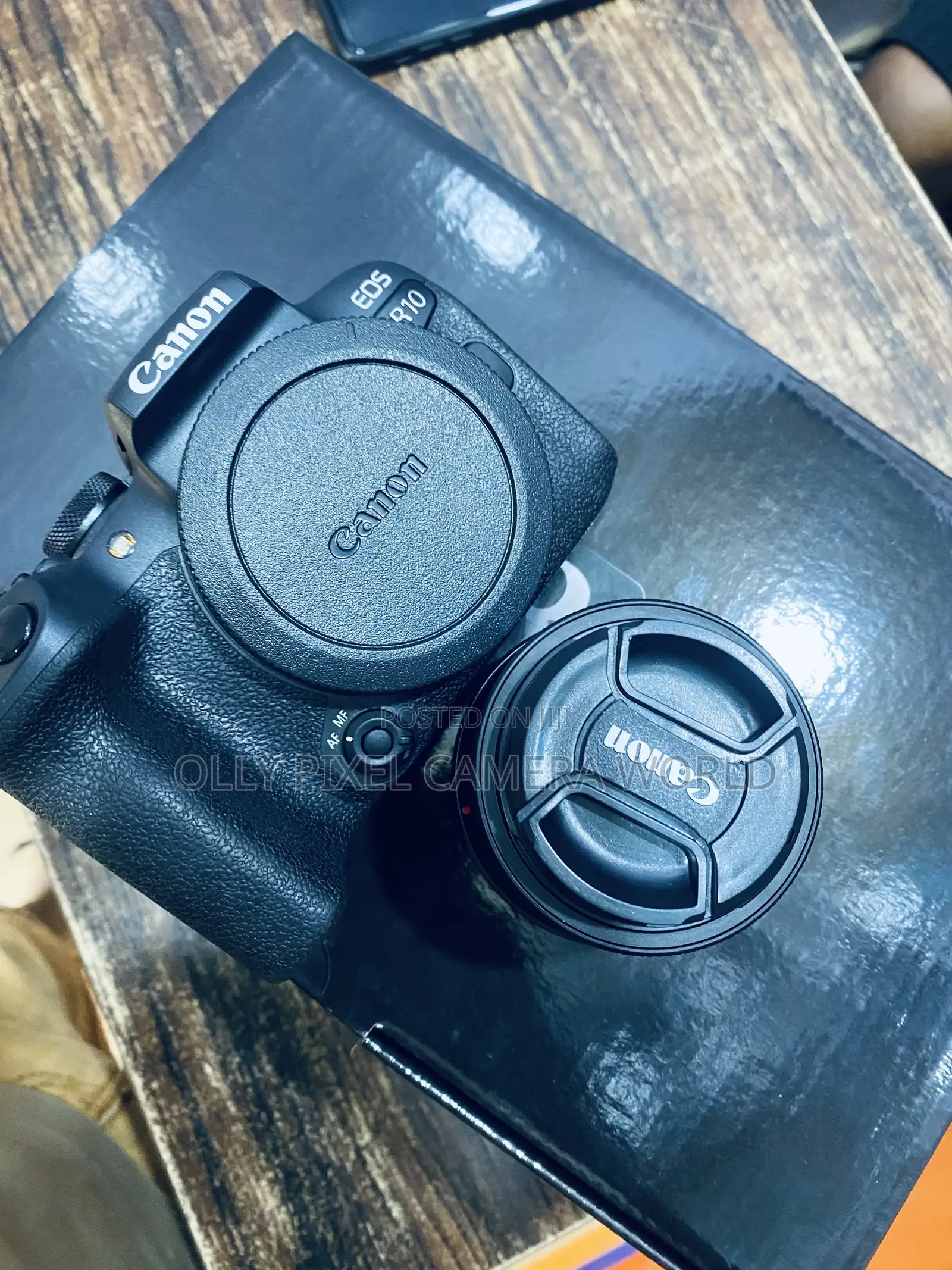 Canon Eos R10