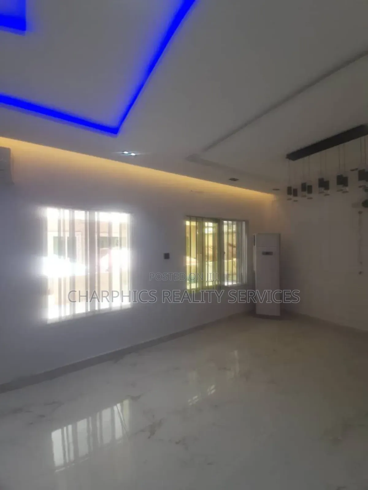 5bdrm Duplex in Lekki for sale
