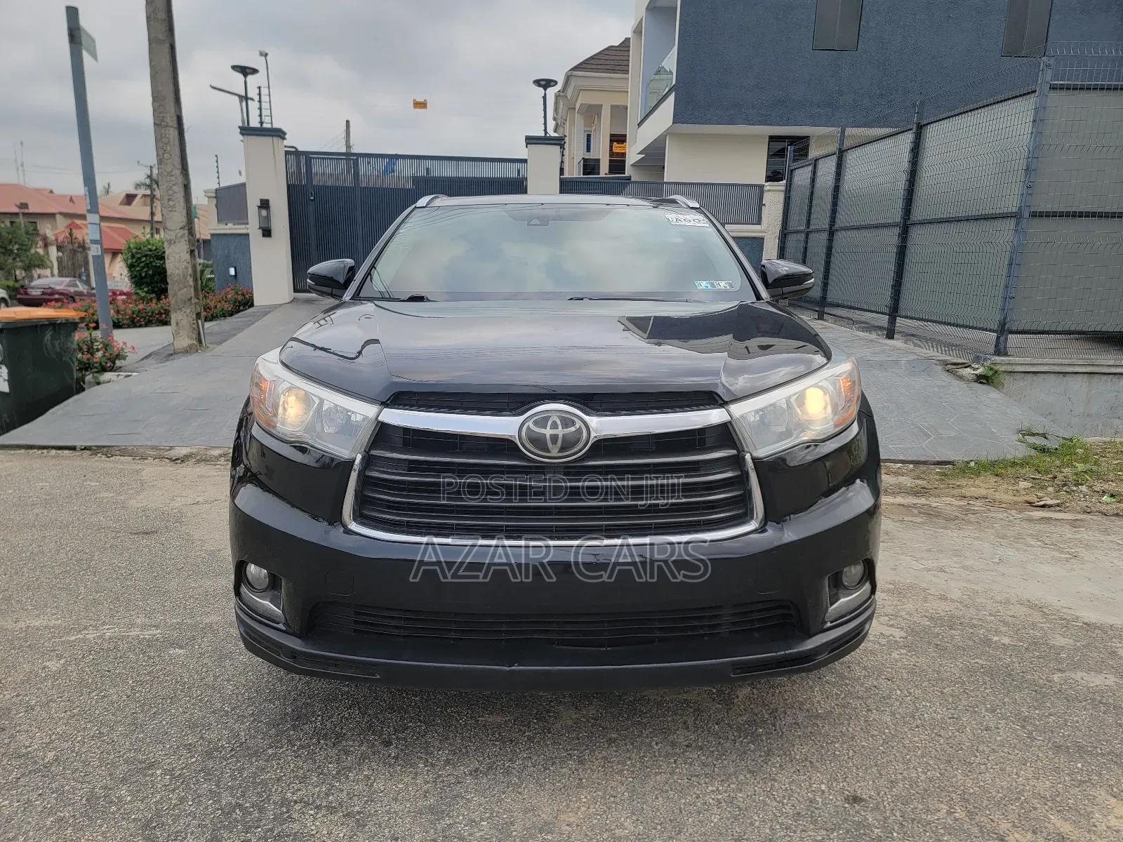 Toyota Highlander Limited Platinum 4dr SUV AWD (3.5L 6cyl 6A) 2014