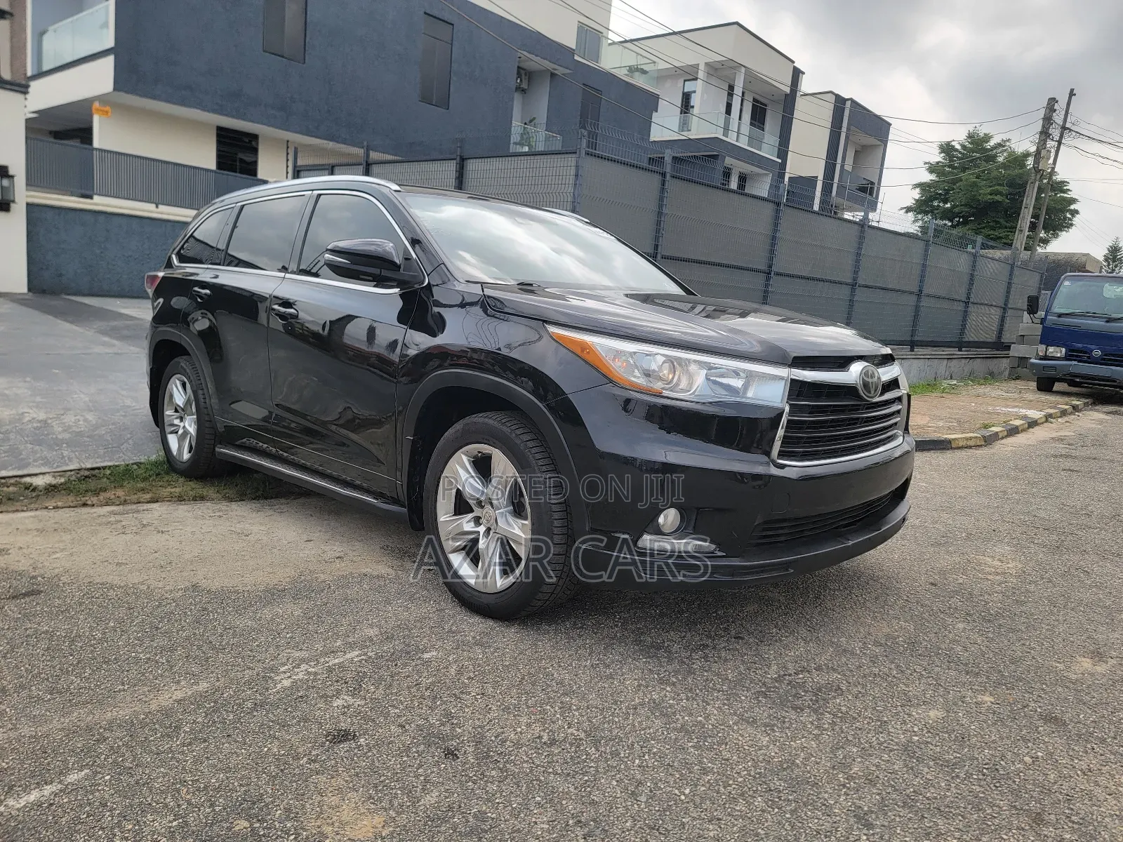 Toyota Highlander Limited Platinum 4dr SUV AWD (3.5L 6cyl 6A) 2014