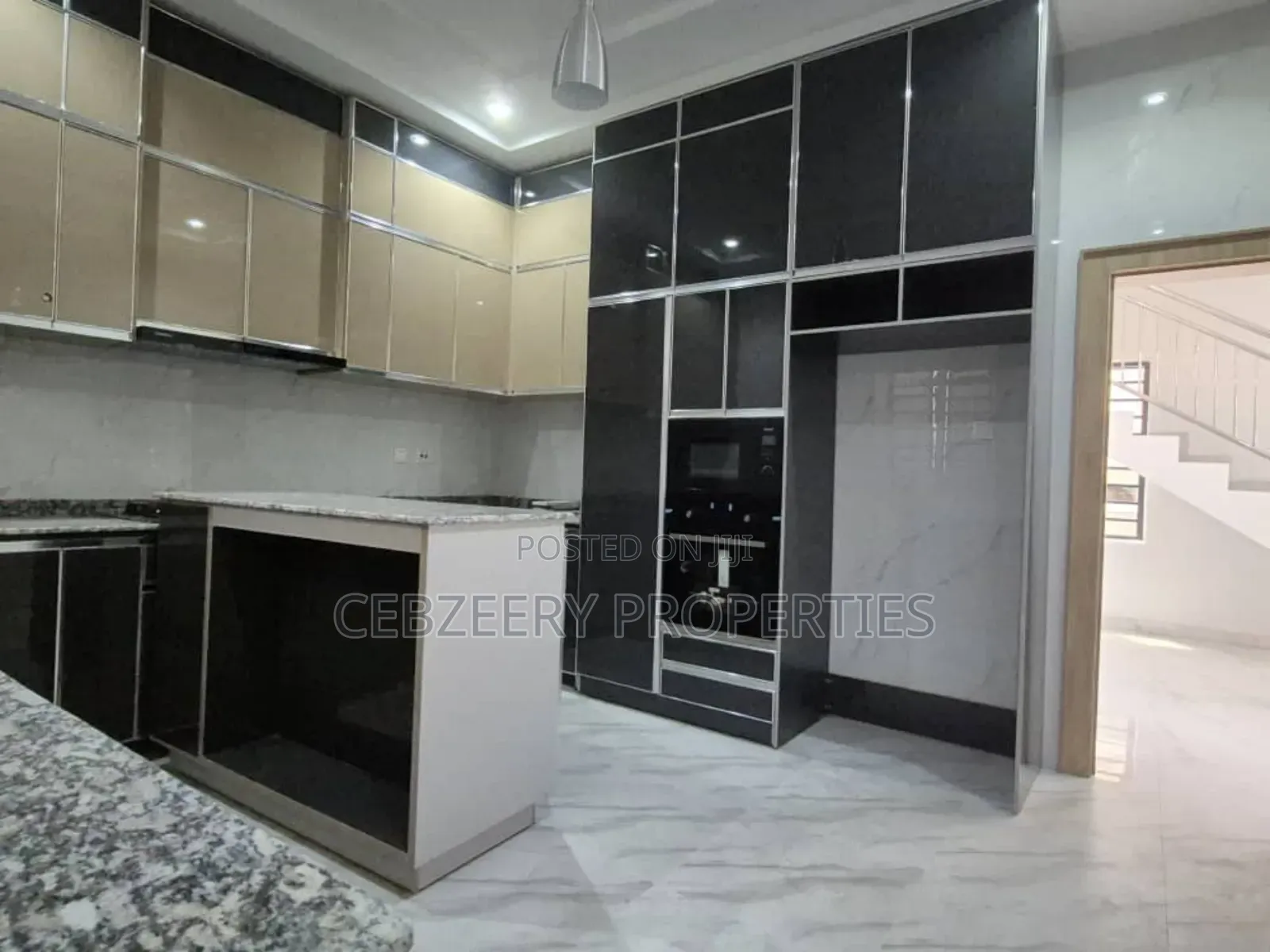 4bdrm Duplex in Omole Phase 2 for rent