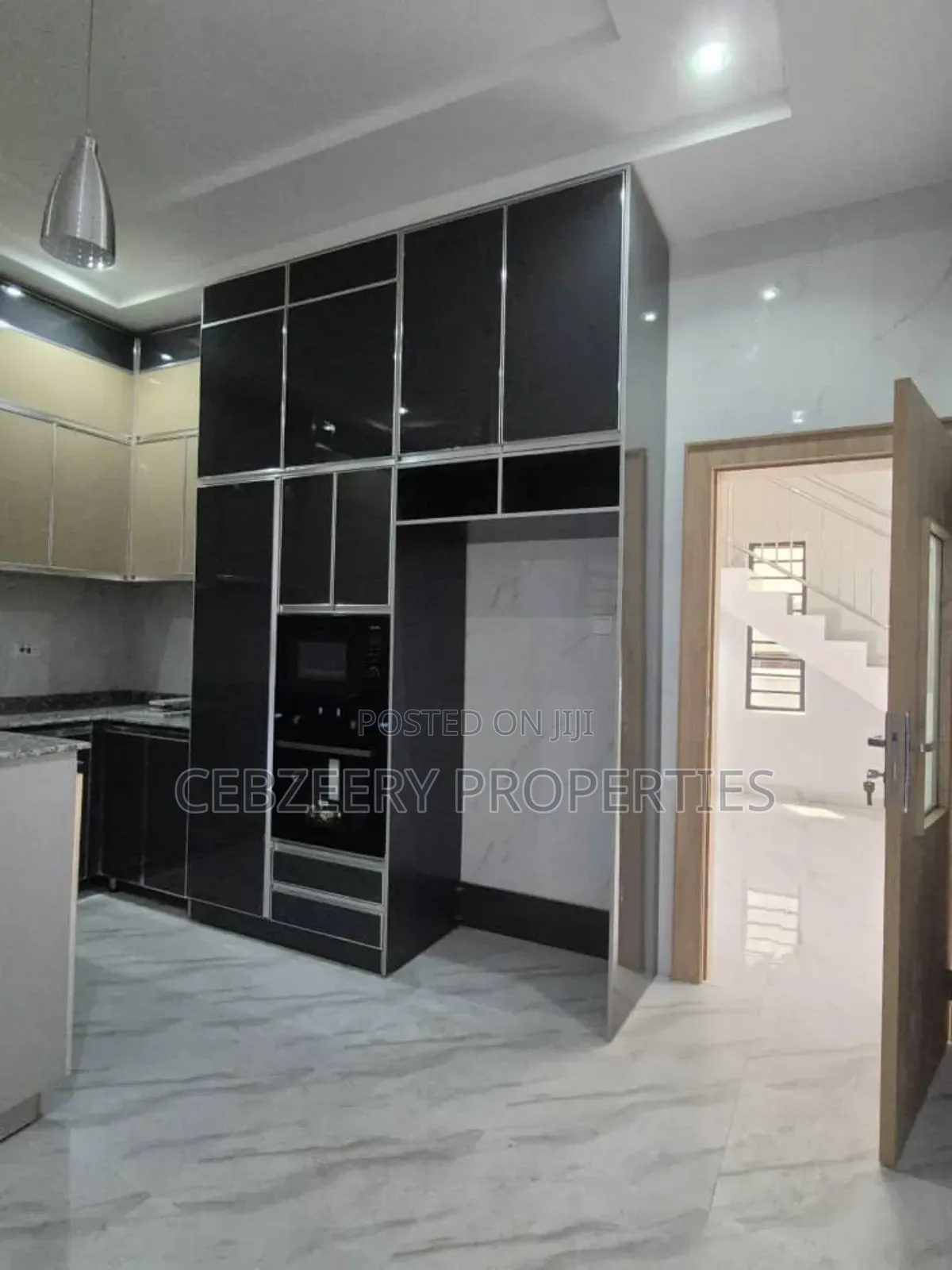 4bdrm Duplex in Omole Phase 2 for rent