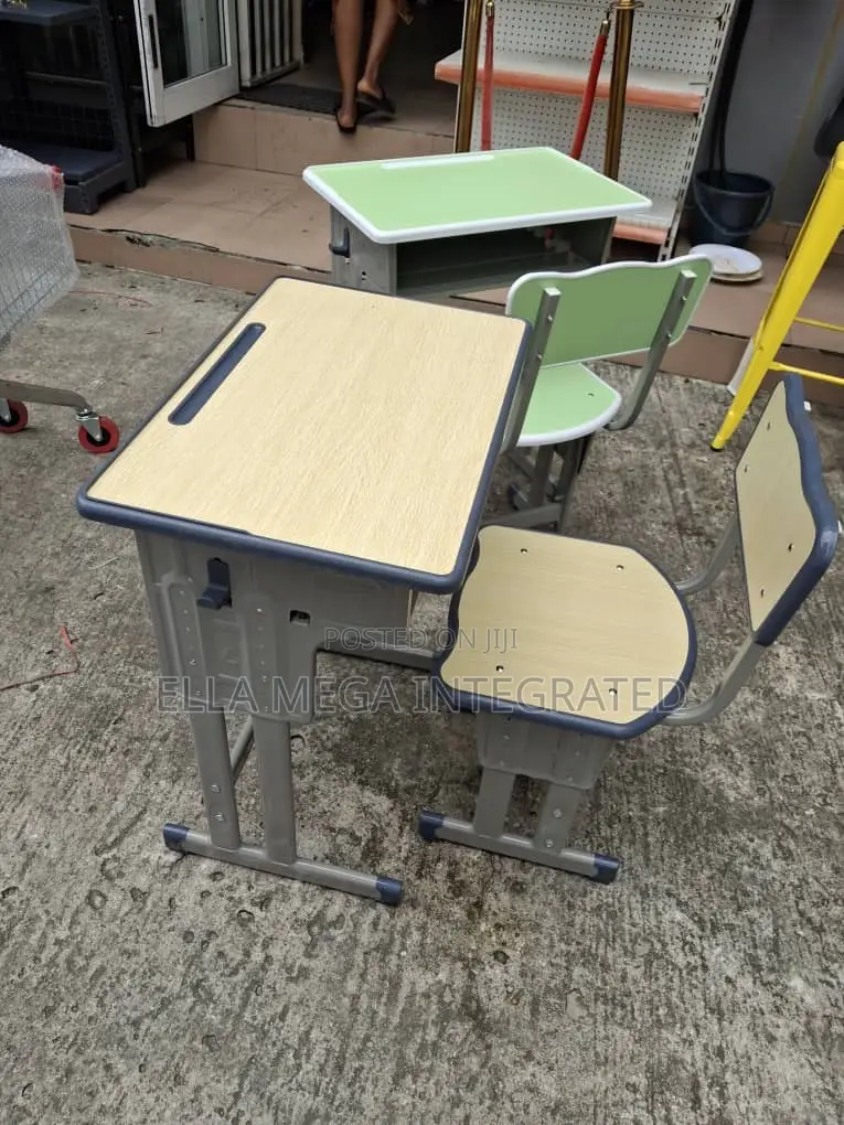 School/ Student Desk and Chair for Nursery