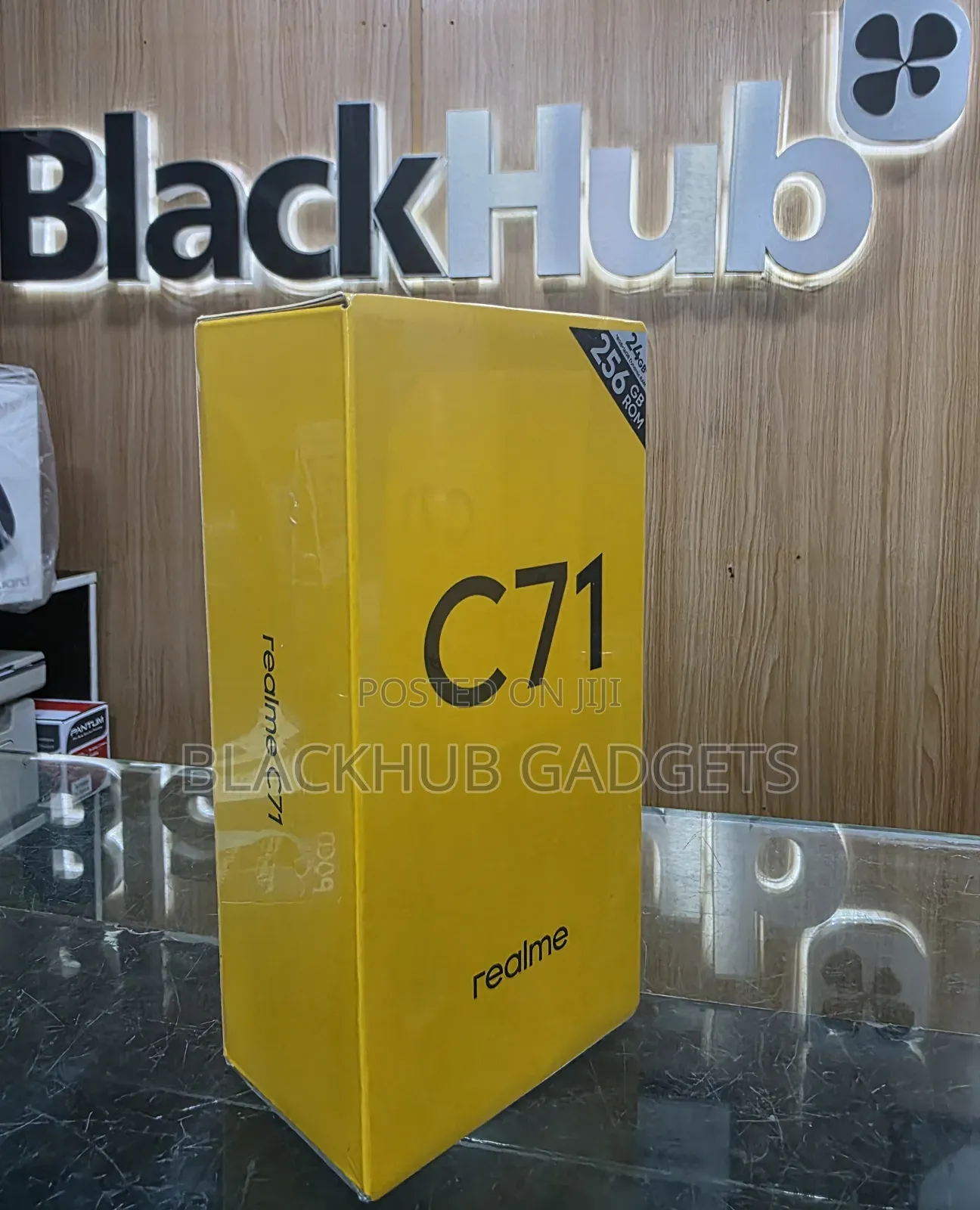 New Realme C61 256 GB Gold