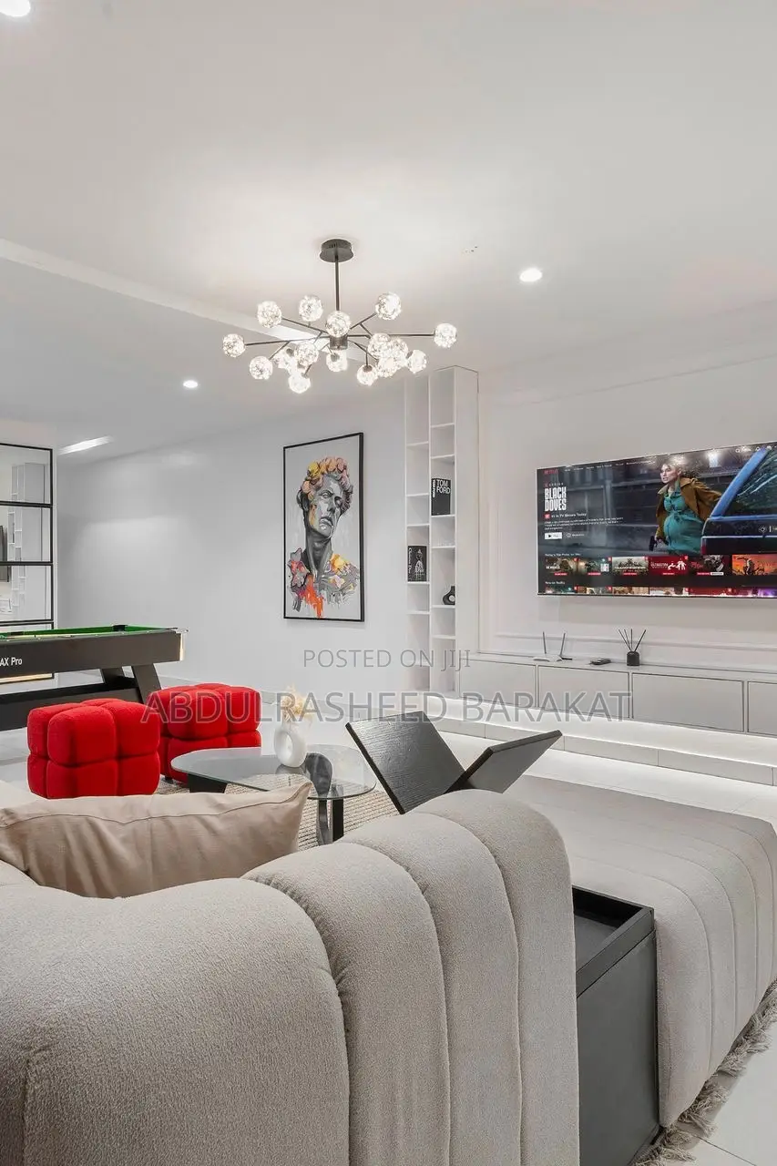 Brand New Luxury Two Bedroom With Pool Snooker Balcony