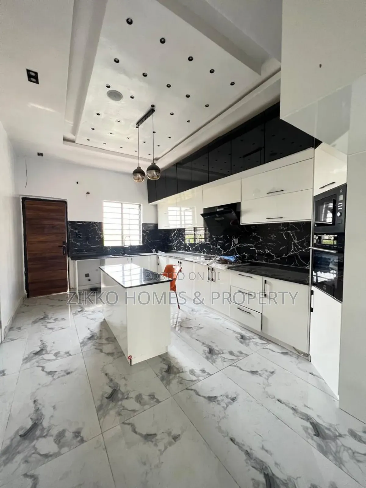 4bdrm Duplex in Ajah for sale