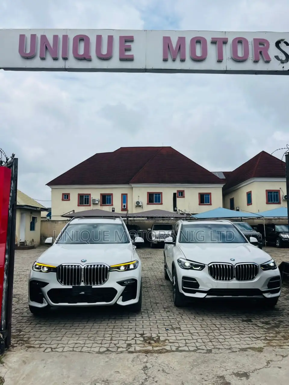 BMW X7 xDrive40i 2022 White
