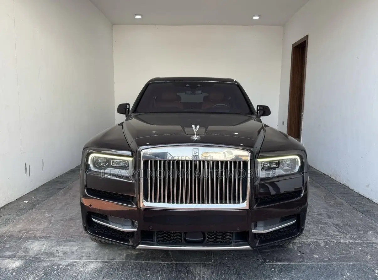 Rolls-Royce Cullinan Base 2019 Brown