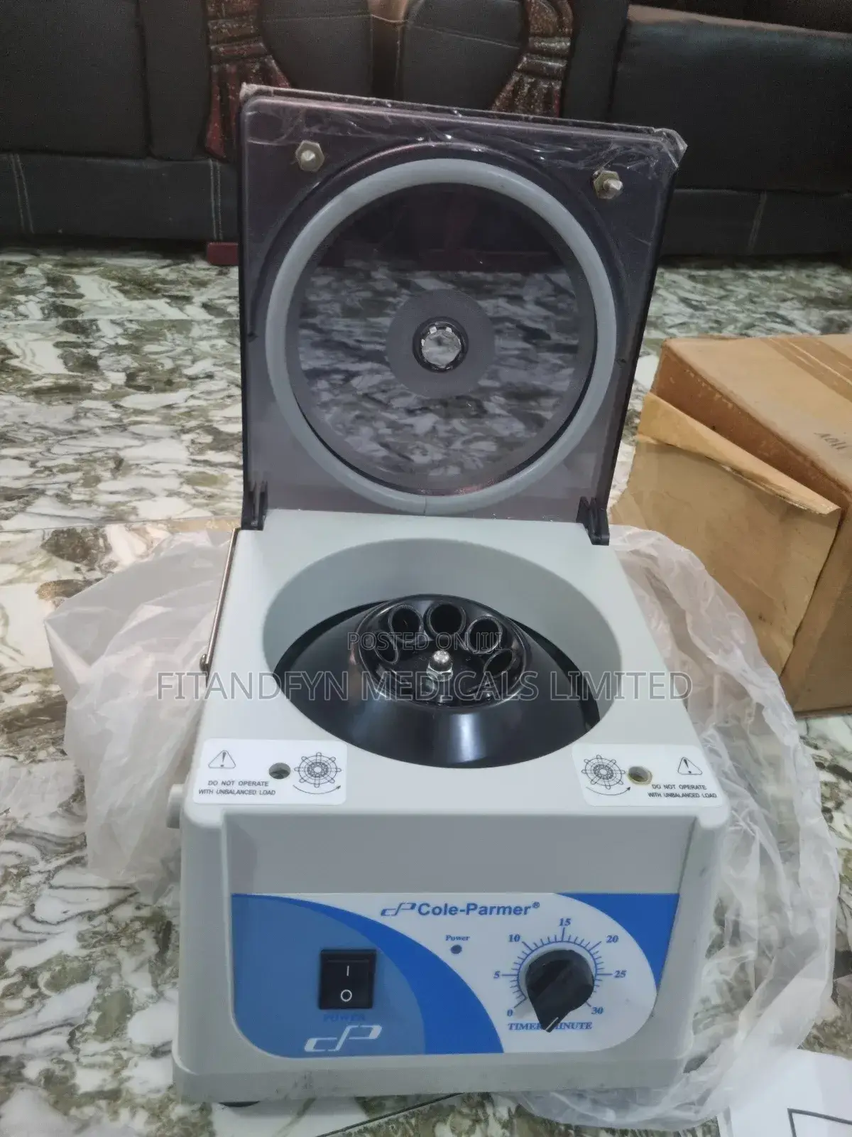 Centrifuge Cole-Parmer