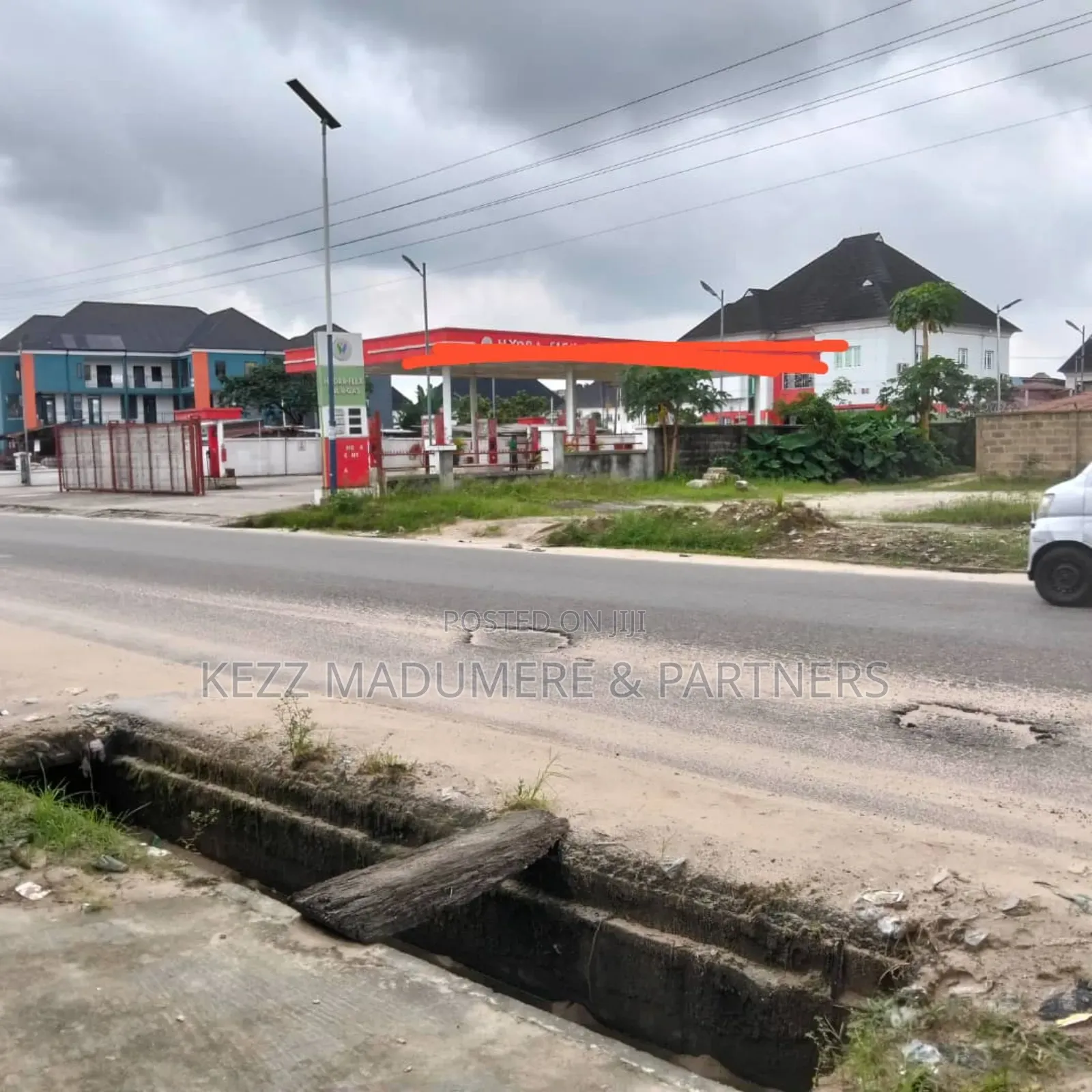 For Sale : A 10 Pumps Filling Station, Off Int'l Airport Rd