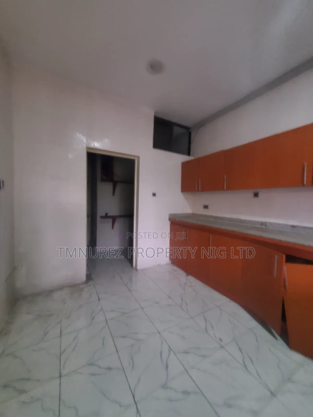 3bdrm Apartment in Victoria Island for rent