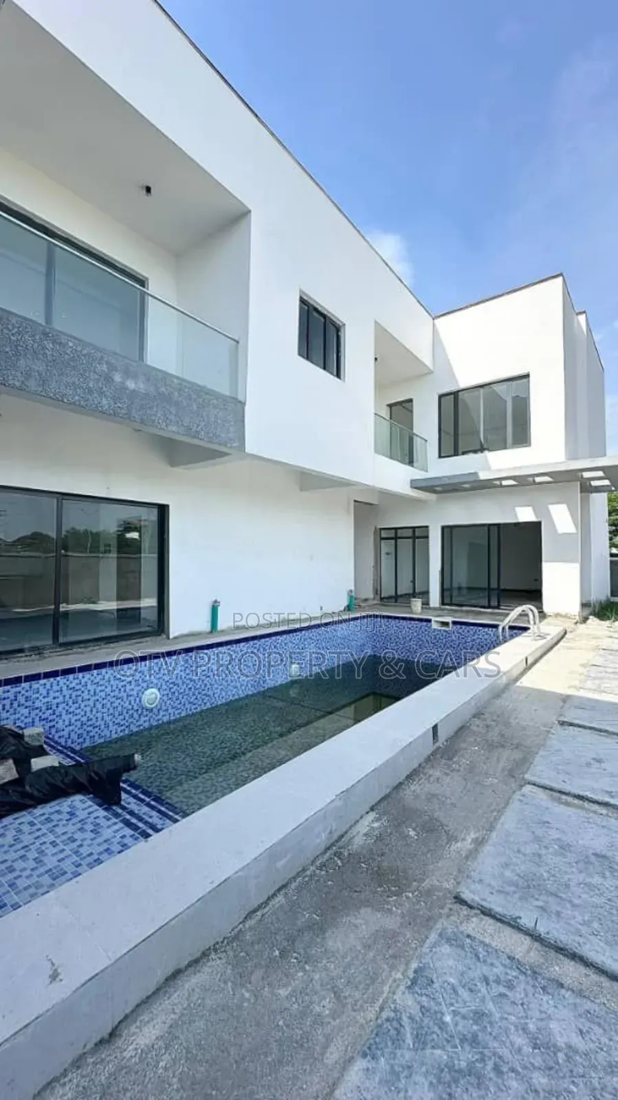 Furnished 5bdrm Duplex in Lekki for sale