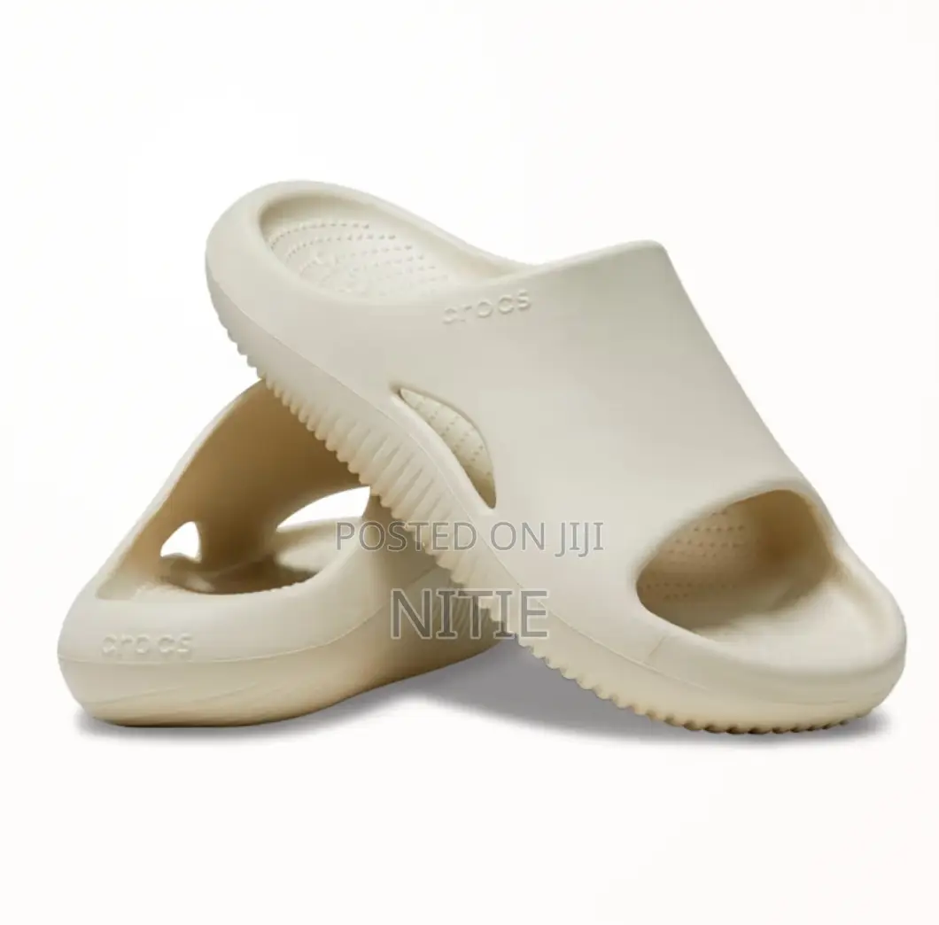 Crocs Mellow Recovery Slides (Beige)